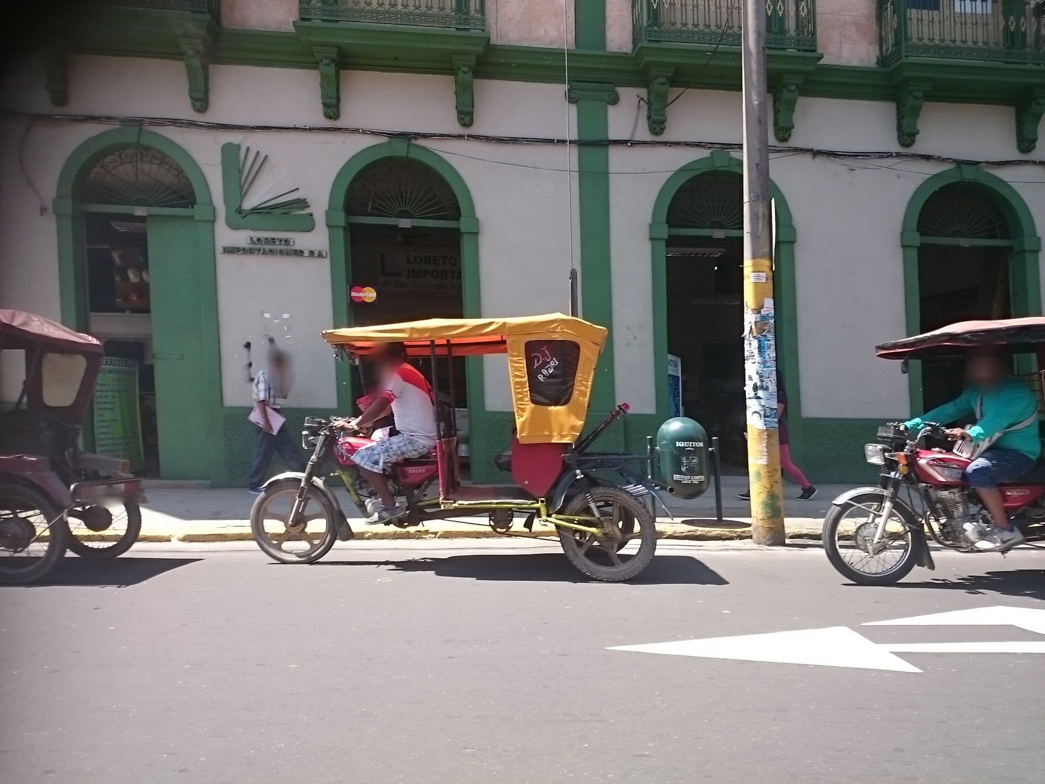 Street view near Hotel & Casino Atlantis Iquitos, Belen — © sguinetti (CC BY-SA · Mapillary)
