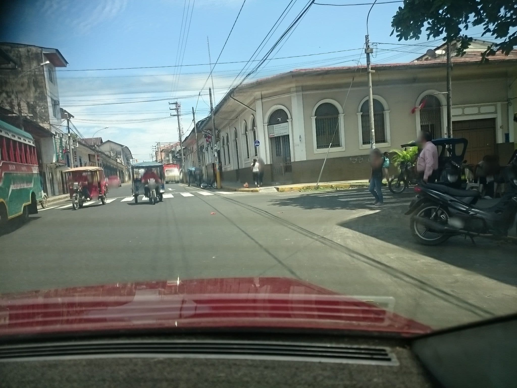 Street view near hotel camu camu, Iquitos — © sguinetti (CC BY-SA · Mapillary)