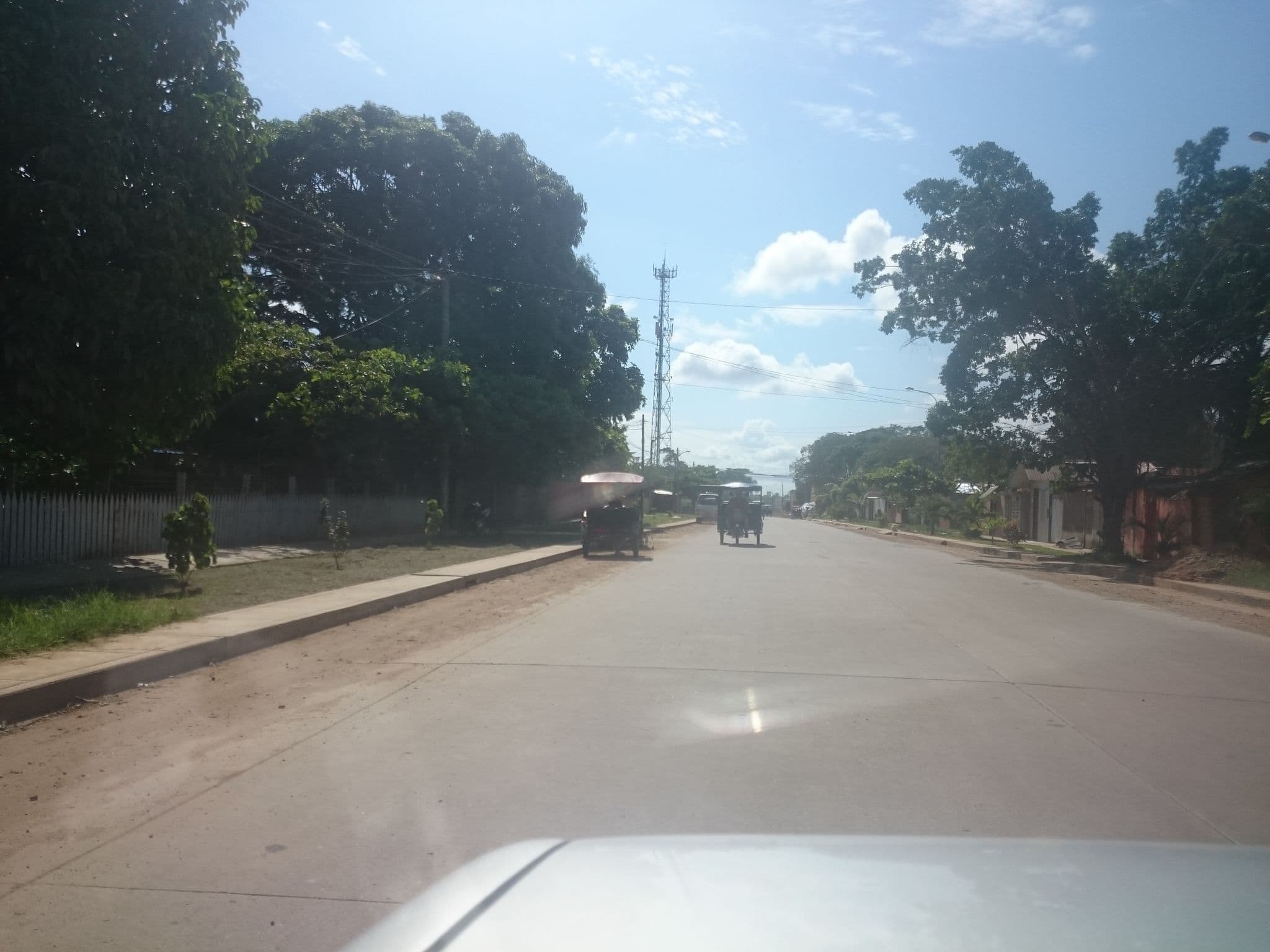 Street view near Mallas'a Inn, Pucallpa — © sguinetti (CC BY-SA · Mapillary)