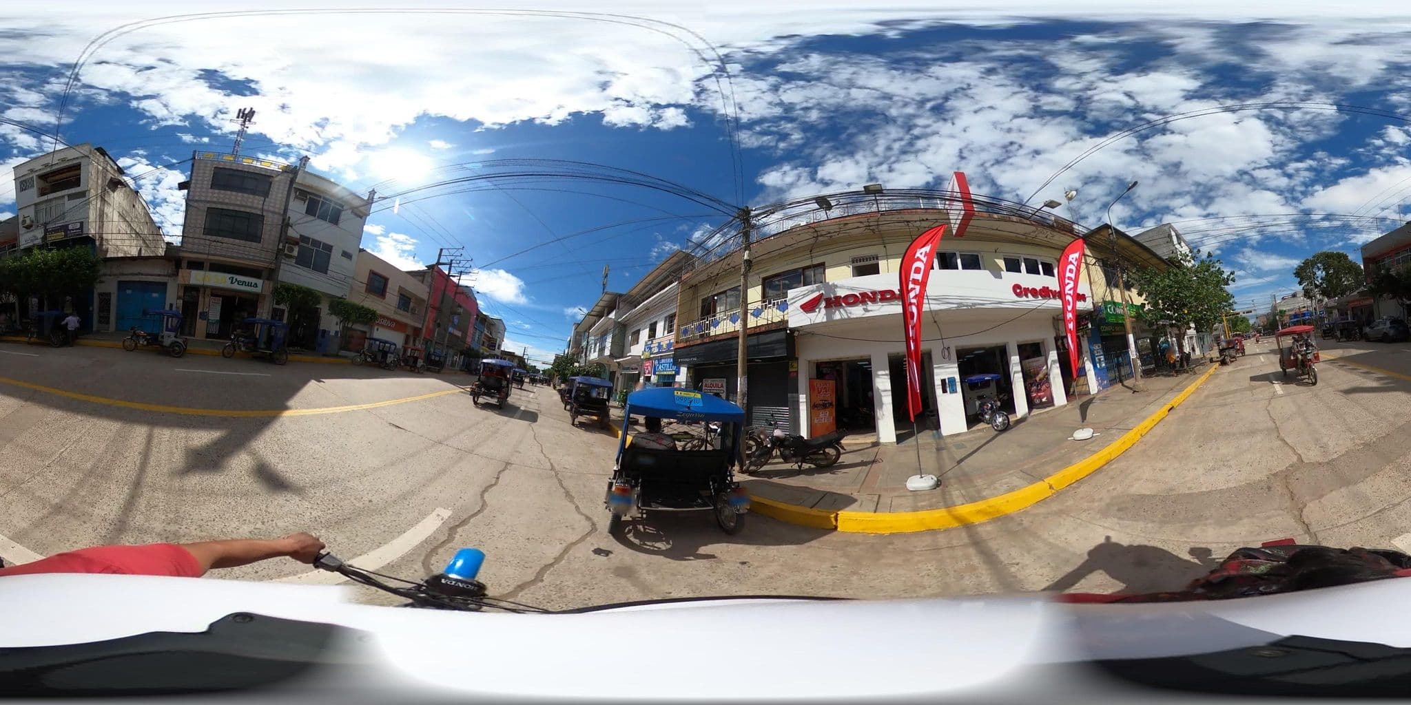 Street view near Moderno Hospedaje Amazonas, San Fernando — © johnarupire (CC BY-SA · Mapillary)