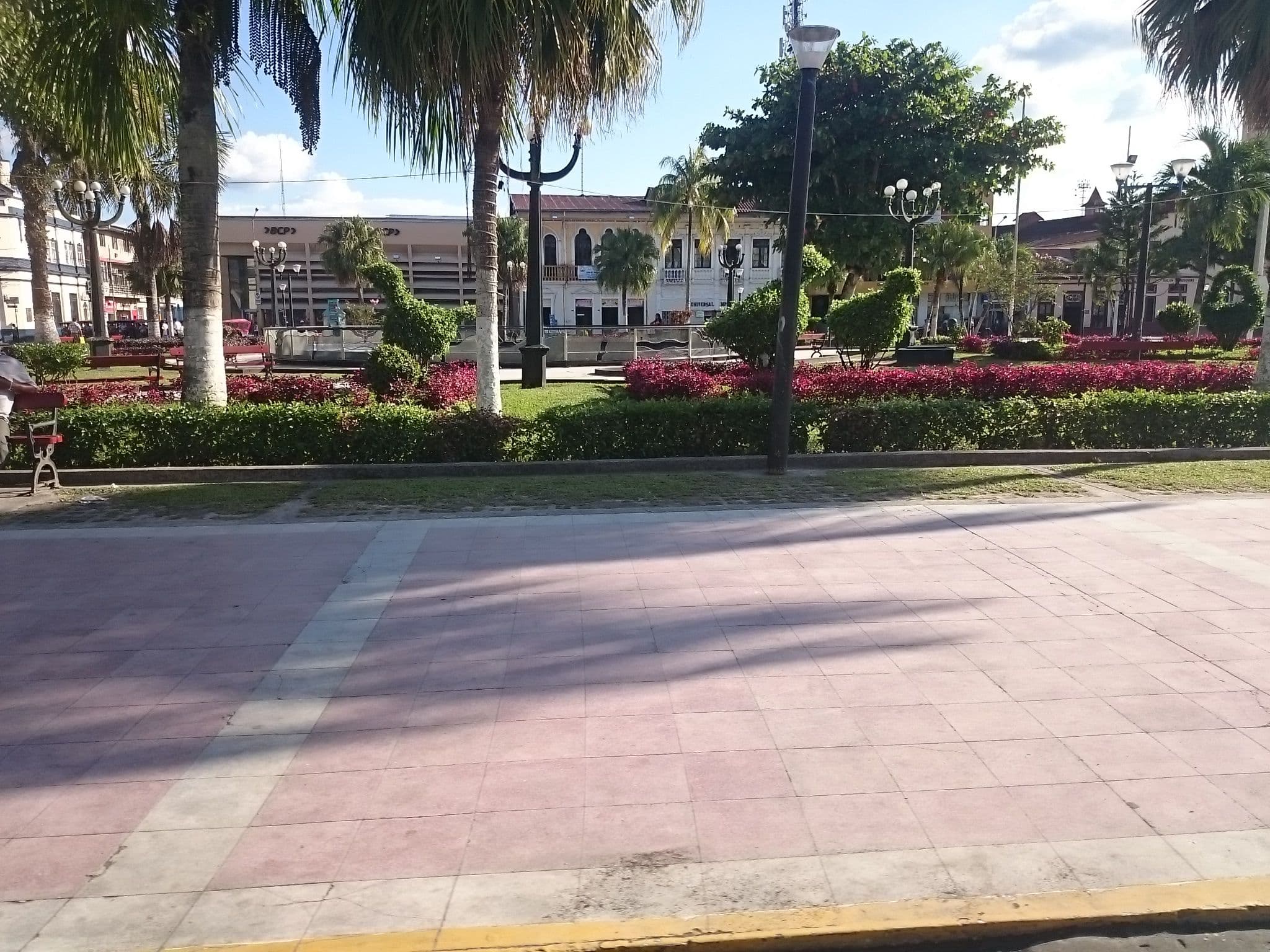 Street view near El Dorado Plaza Hotel & Business, Iquitos — © sguinetti (CC BY-SA · Mapillary)