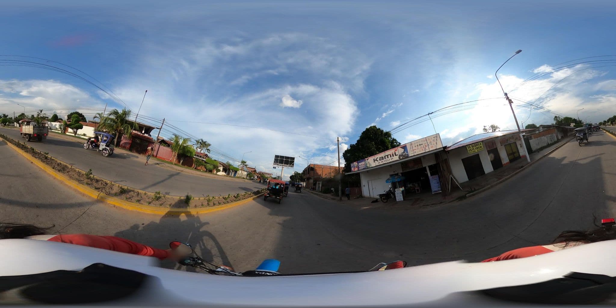 Street view near Hostal Las Dunas, Pucallpa — © johnarupire (CC BY-SA · Mapillary)