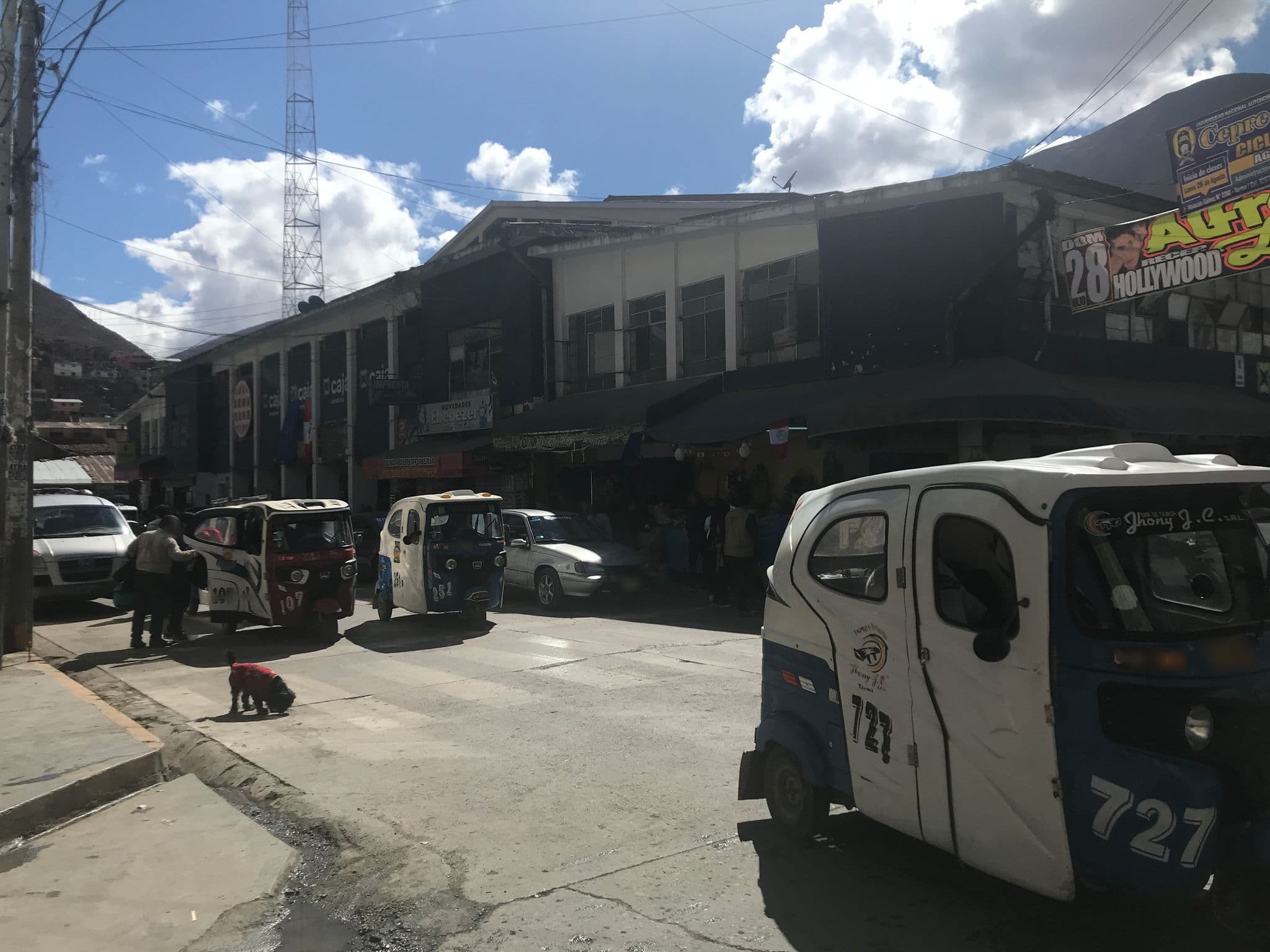 Street view near Hostal Nando, Tarma — © sedicla (CC BY-SA · Mapillary)