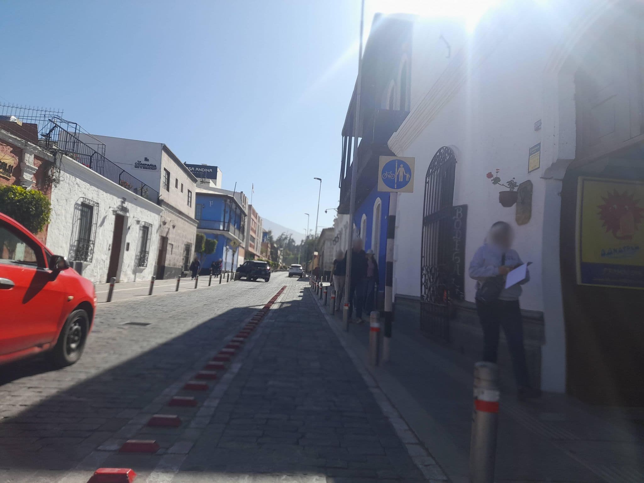 Street view near Solar de la Macarena, Arequipa — © EnBiciadoAQP1 (CC BY-SA · Mapillary)
