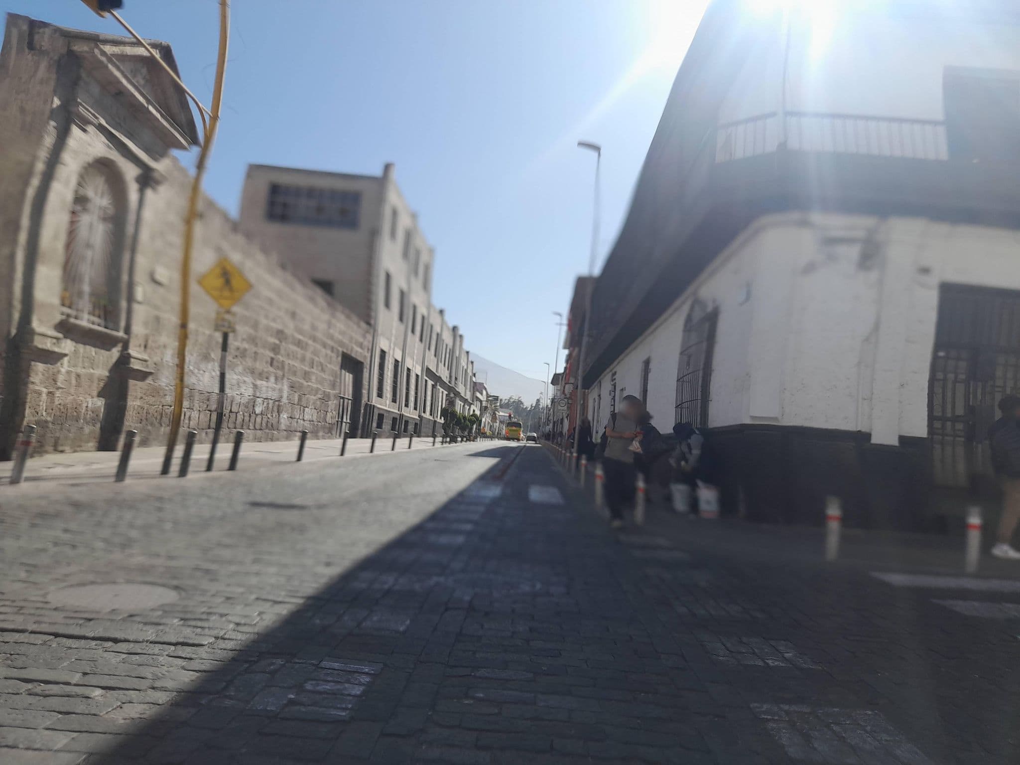 Street view near Hotel la Fontana, Arequipa — © EnBiciadoAQP1 (CC BY-SA · Mapillary)
