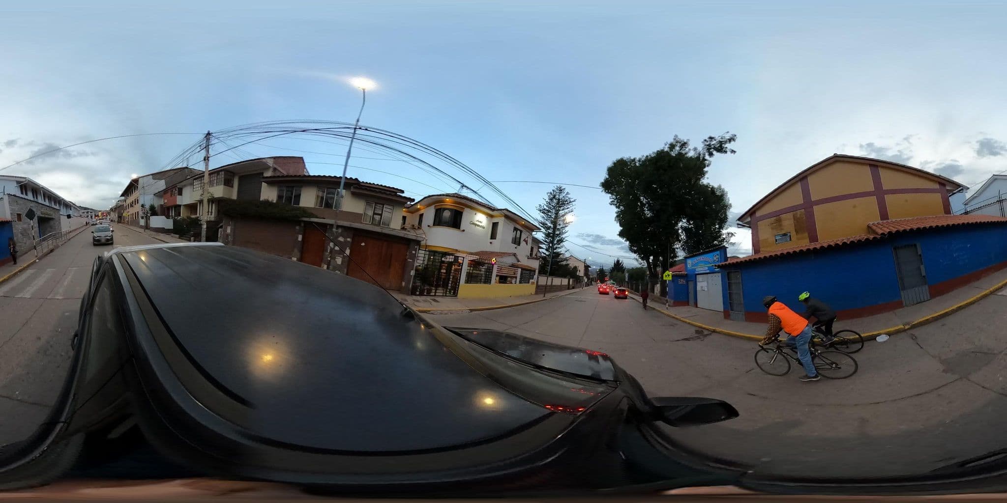 Street view near Hostal Valicha Wasi, Santiago — © jaderbavaresco (CC BY-SA · Mapillary)