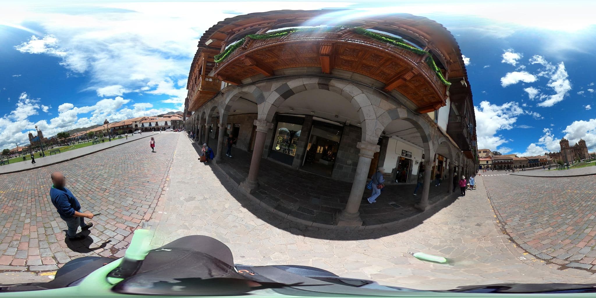 Street view near Hotel Pirwa del Corregidor, Santiago — © jaderbavaresco (CC BY-SA · Mapillary)