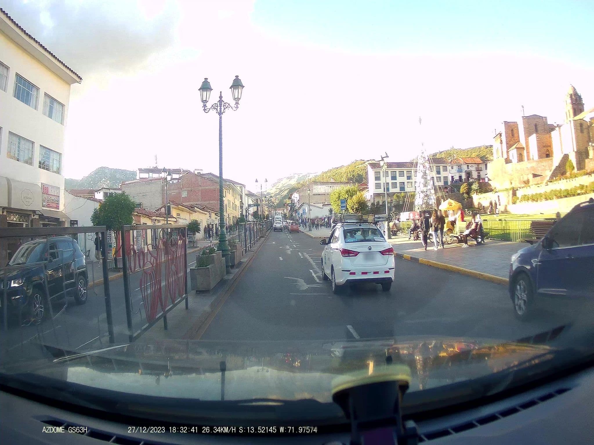Street view near Qori hostal ***, Santiago — © jaderbavaresco (CC BY-SA · Mapillary)