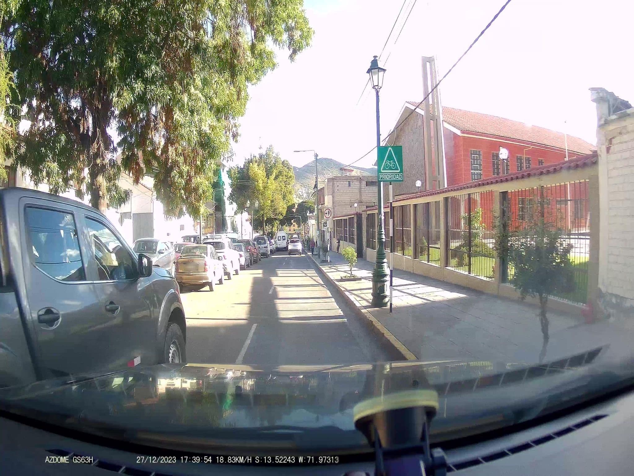 Street view near Eco Guest House, Wanchaq — © jaderbavaresco (CC BY-SA · Mapillary)