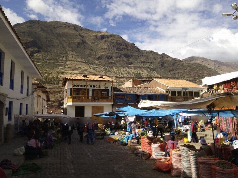 Street view near Hospedaje Familiar Carmen, Pisac — © janvanbekkum (CC BY-SA · Mapillary)