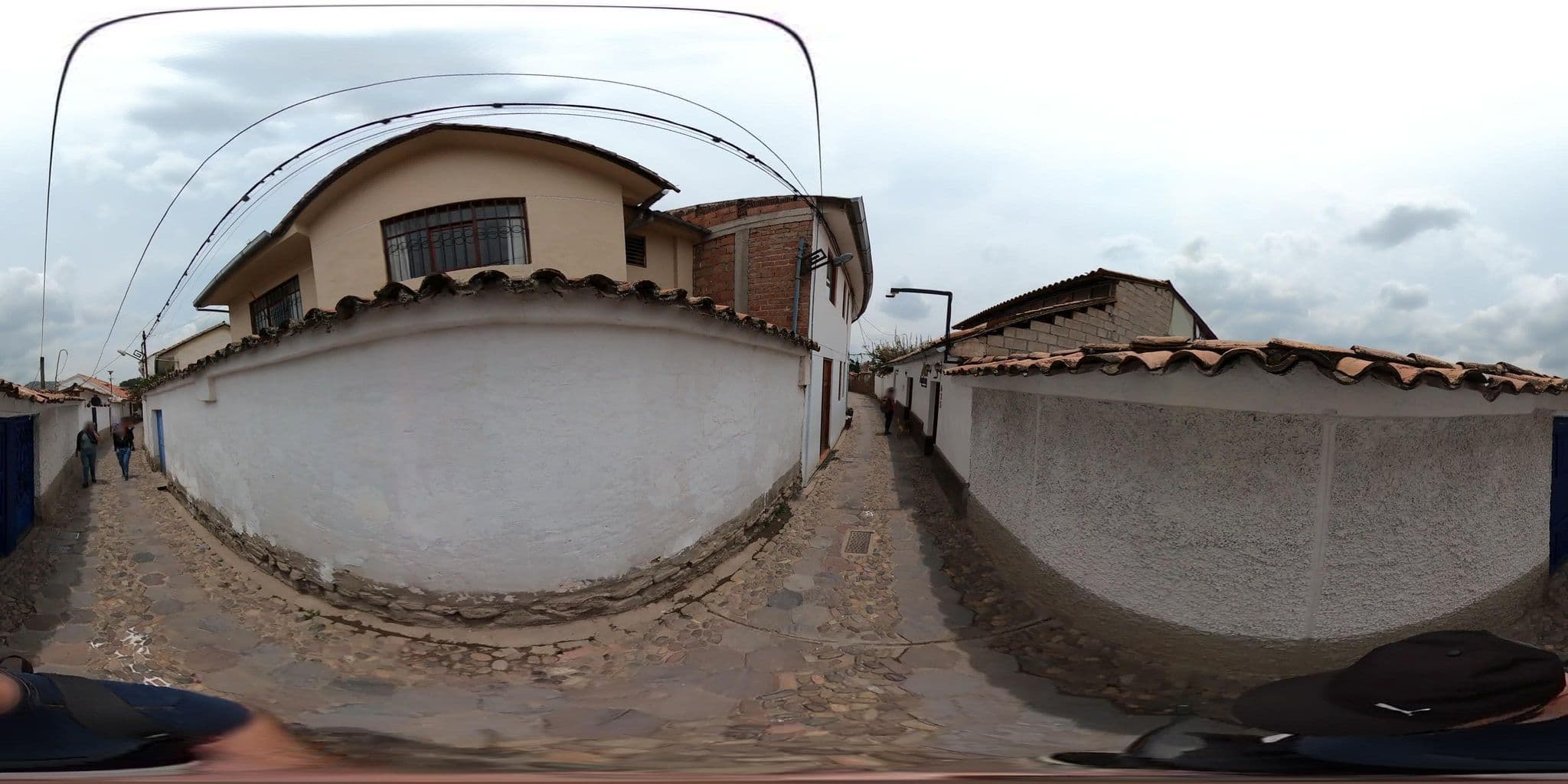 Street view near Hotel Sawasiray, Wanchaq — © jaderbavaresco (CC BY-SA · Mapillary)