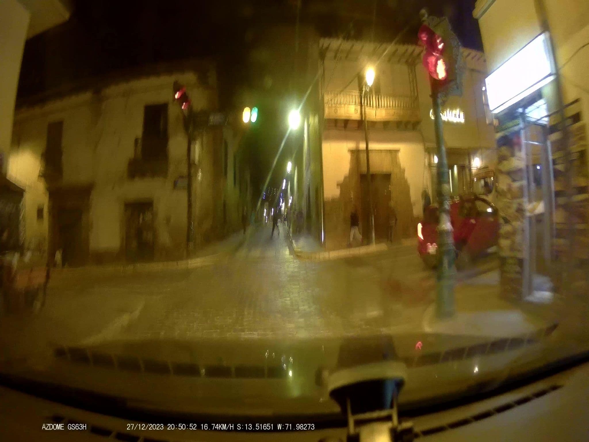 Street view near Hotel Cuy, Cuzco, Santiago — © jaderbavaresco (CC BY-SA · Mapillary)