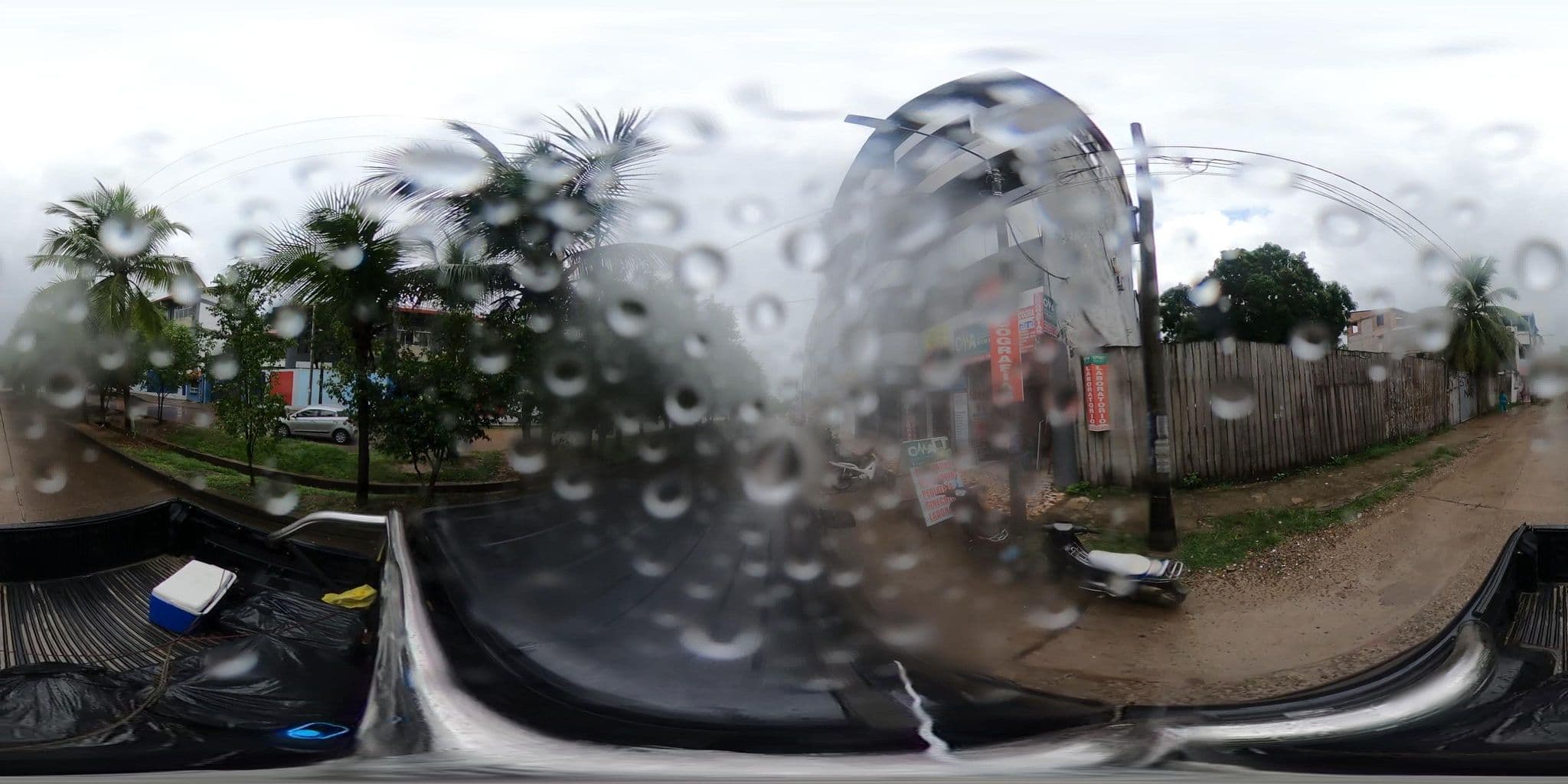 Street view near Hotel Puerto Amazonico, Puerto Maldonado — © jaderbavaresco (CC BY-SA · Mapillary)