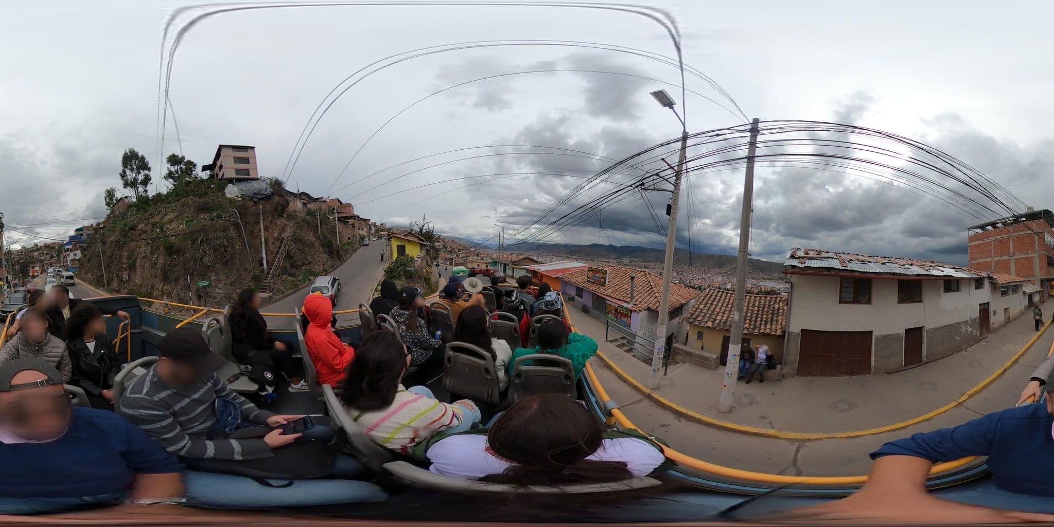 Street view near Intikahuarina, Wanchaq — © jaderbavaresco (CC BY-SA · Mapillary)