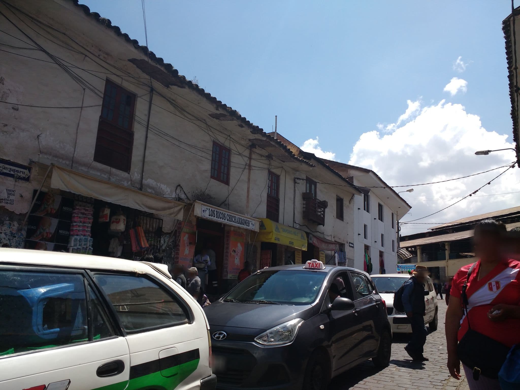 Street view near Hotel Antares, Santiago — © mapeo (CC BY-SA · Mapillary)