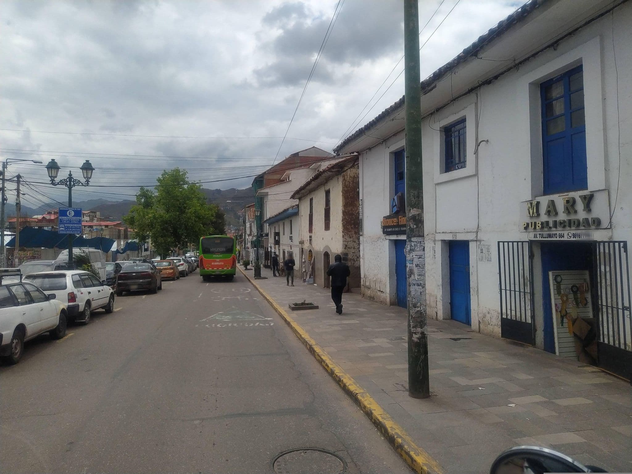 Street view near Ankawa Hotel, Wanchaq — © johnarupire (CC BY-SA · Mapillary)