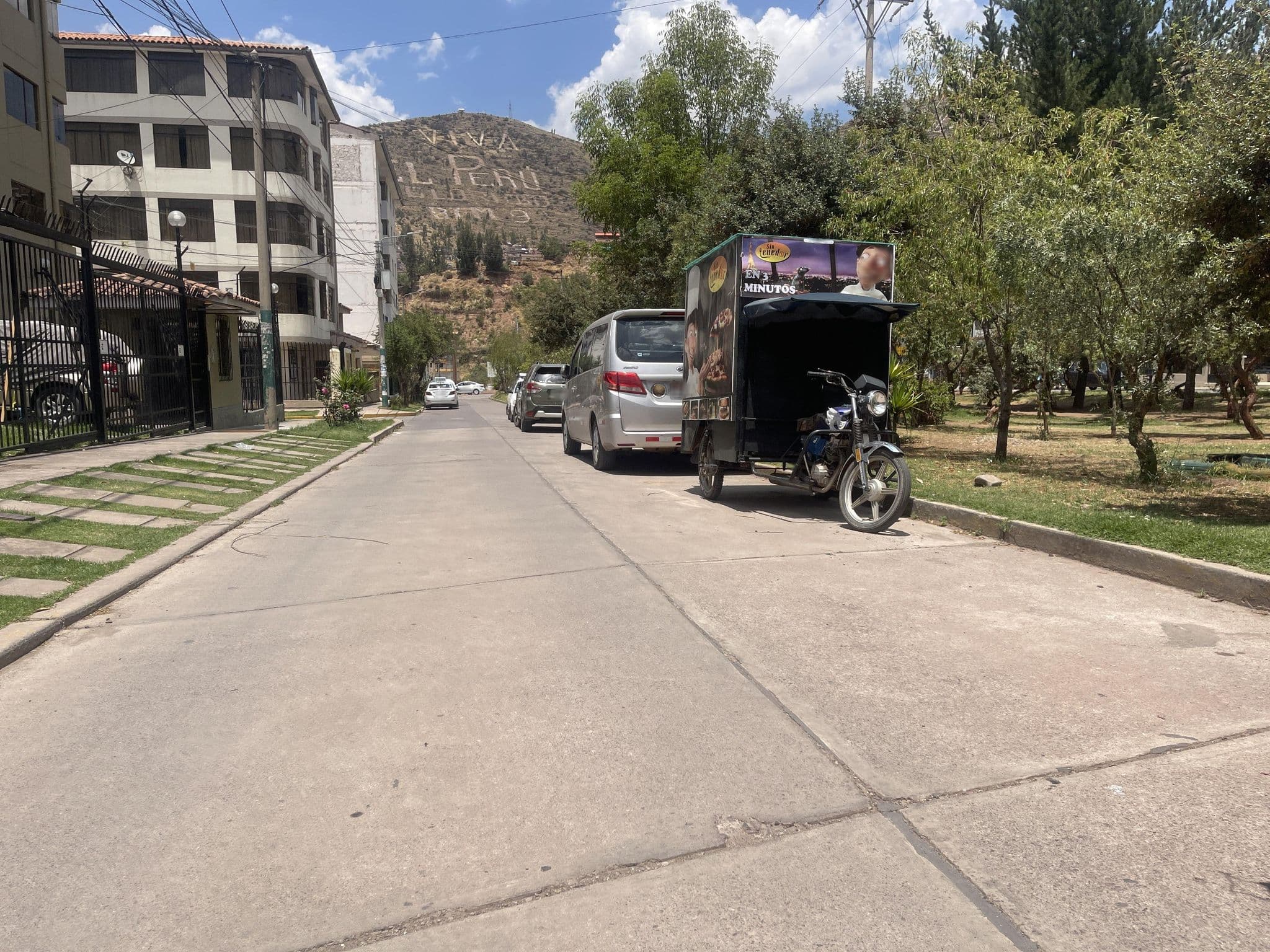 Street view near Tawa B&B, Cusco — © katyamelrolf (CC BY-SA · Mapillary)