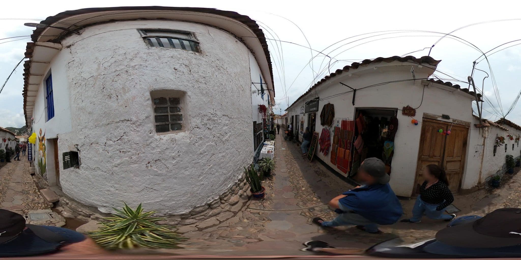 Street view near La Mirada Suites, Wanchaq — © jaderbavaresco (CC BY-SA · Mapillary)