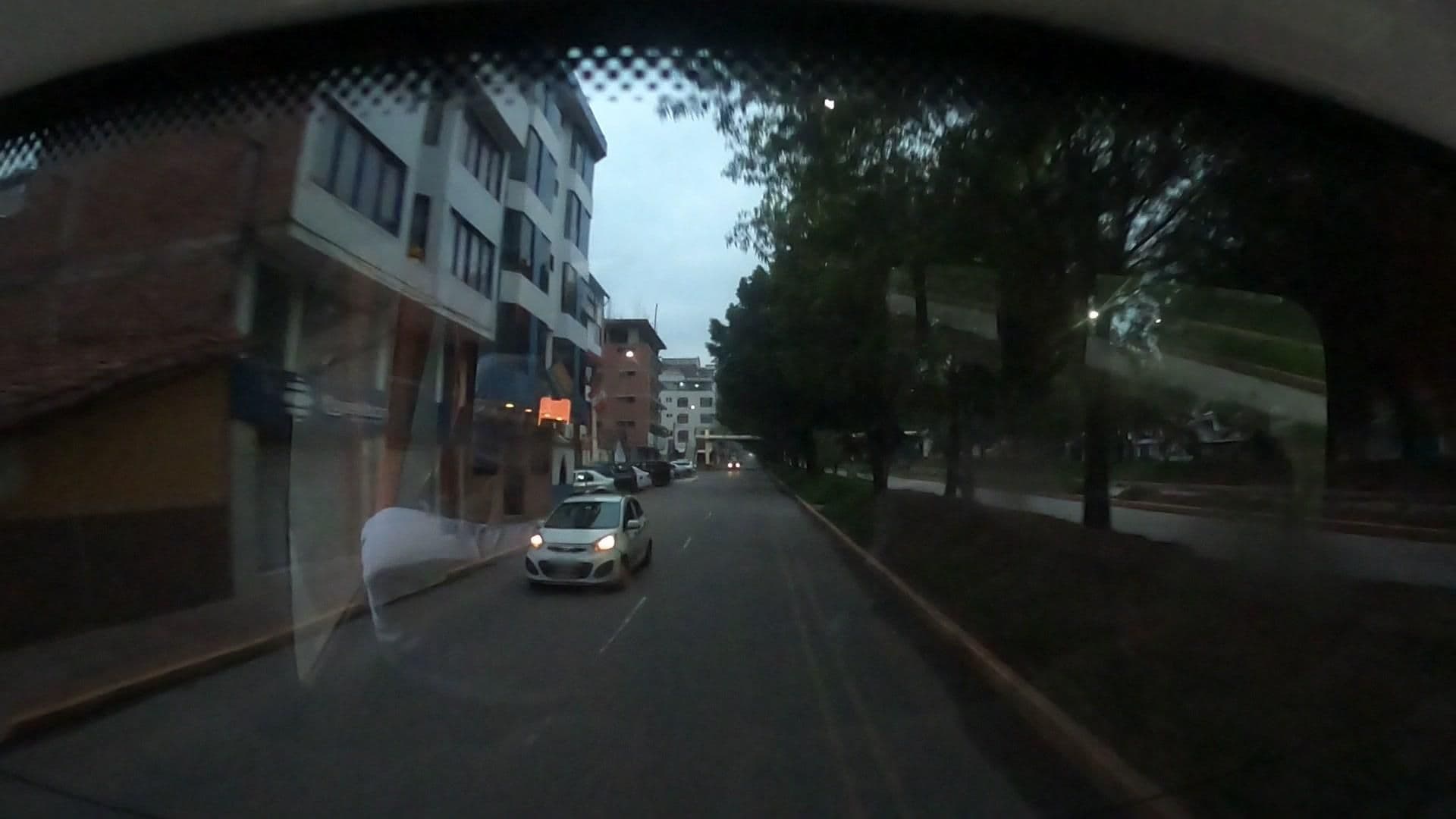 Street view near Capac Hotel, Cusco — © jaderbavaresco (CC BY-SA · Mapillary)