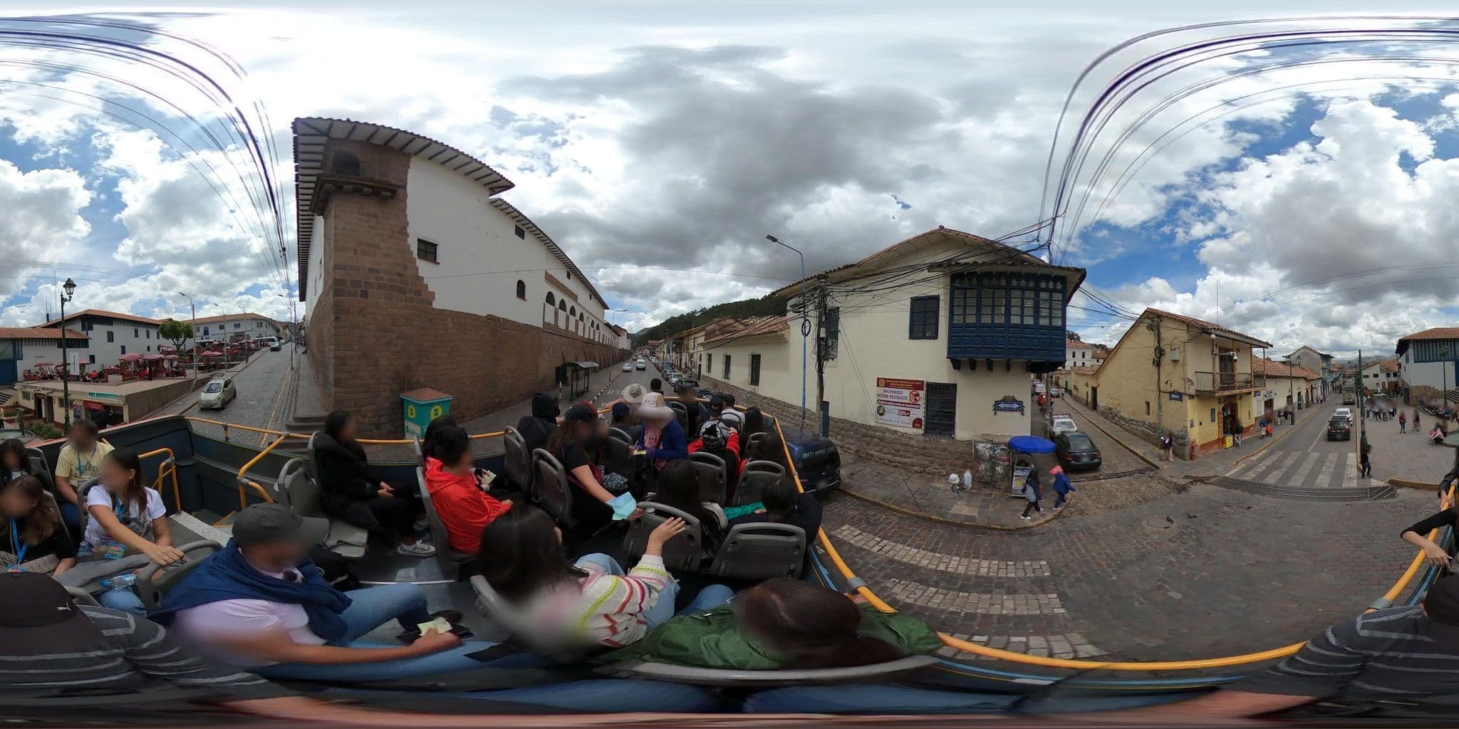 Street view near Hostal San Isidro Labrador, Santiago — © jaderbavaresco (CC BY-SA · Mapillary)