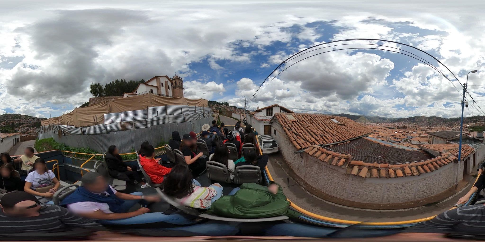 Street view near Hostal Cosihuasi, Santiago — © jaderbavaresco (CC BY-SA · Mapillary)