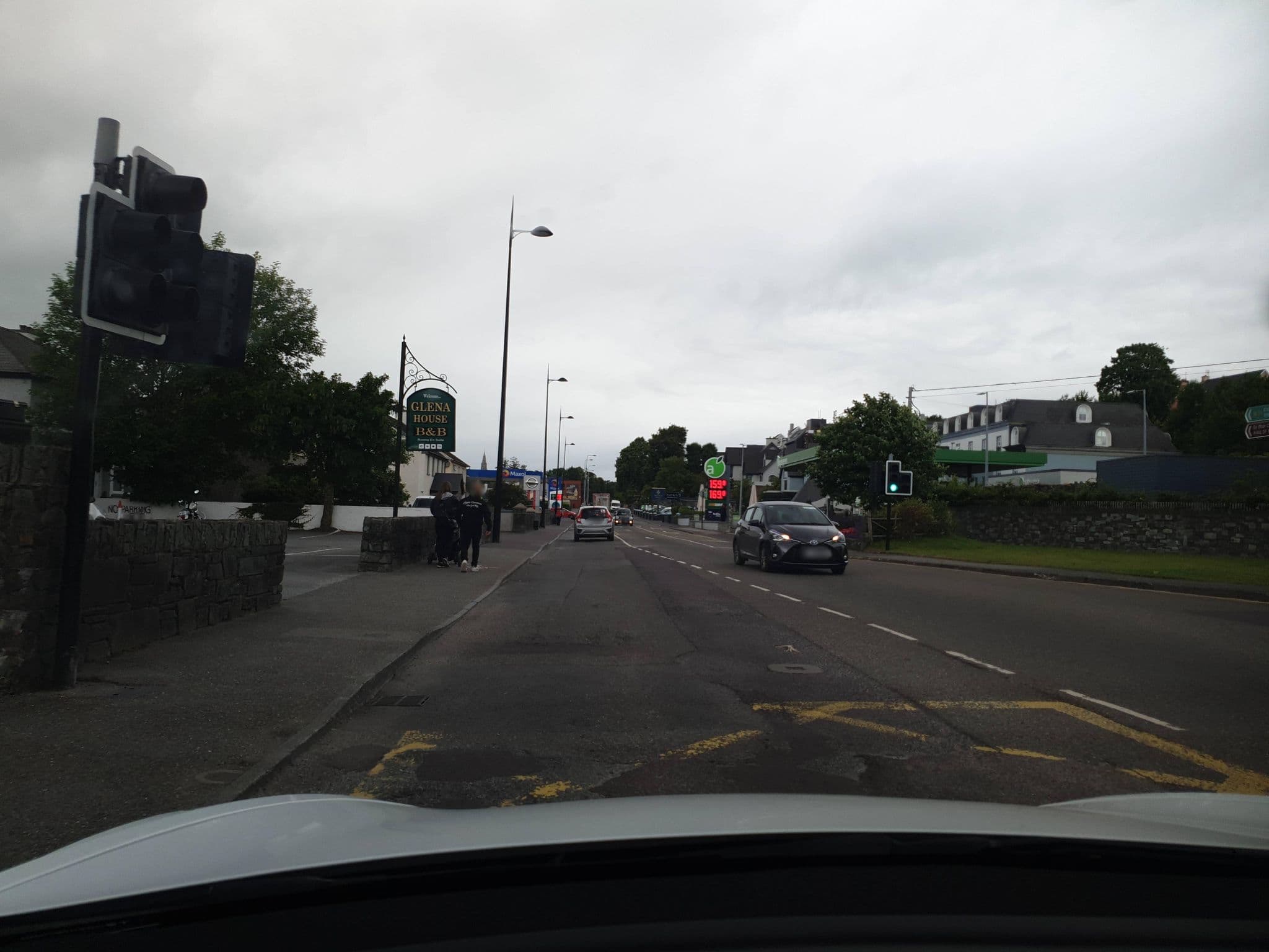 Street view near Harmony Inn Killarney, Killarney — © yannakis (CC BY-SA · Mapillary)