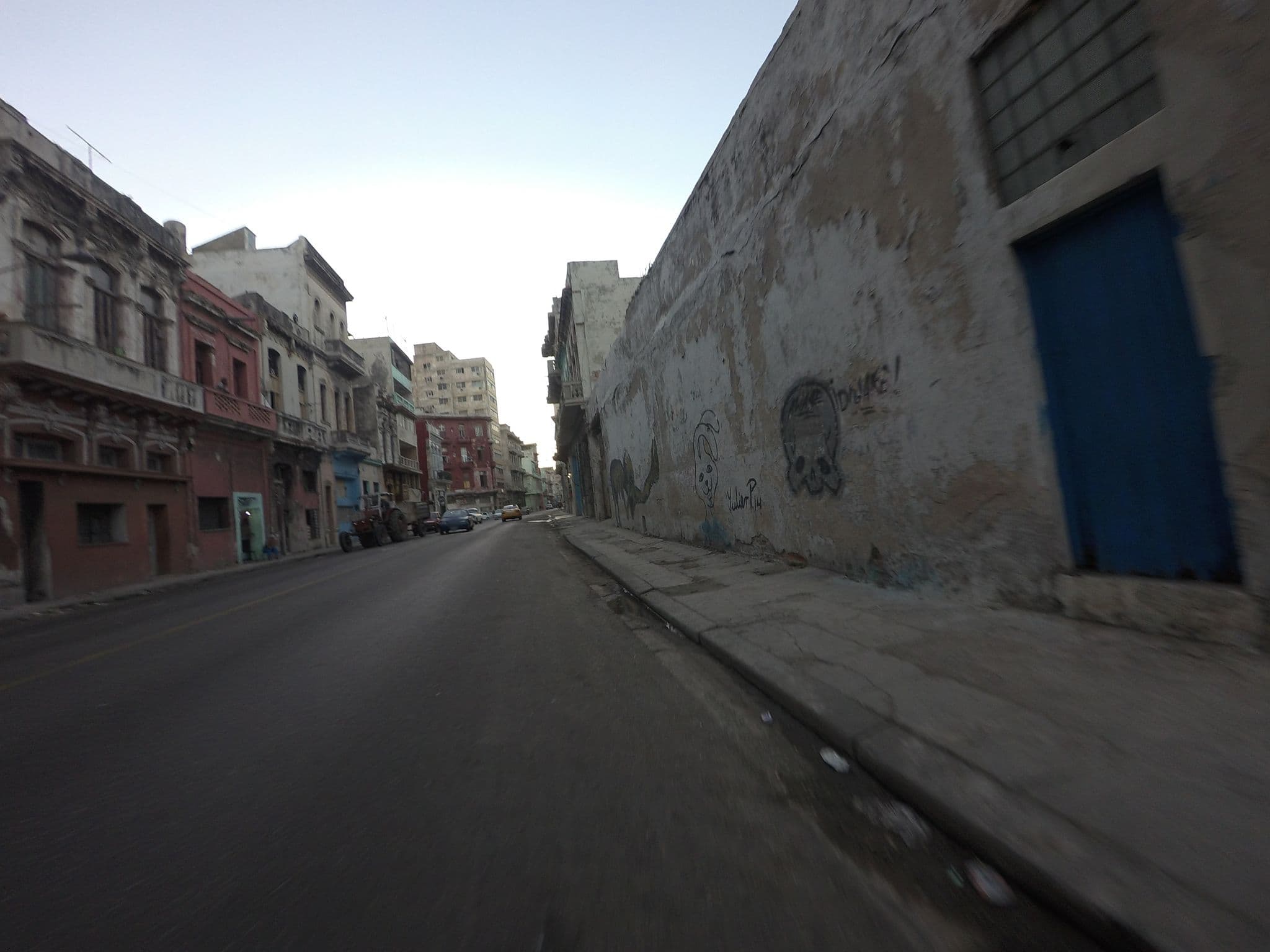 Street view near CASA DE LULA, Centro Habana
