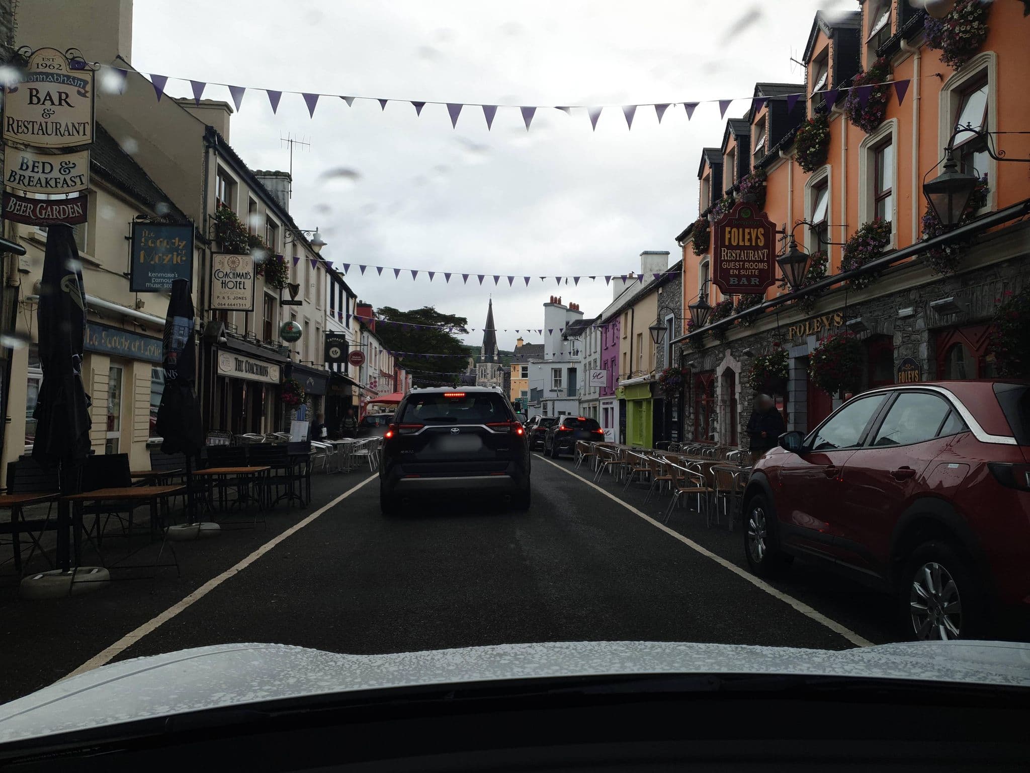 Street view near Foley's Guesthouse & Self Catering Holiday Homes, Kenmare — © yannakis (CC BY-SA · Mapillary)