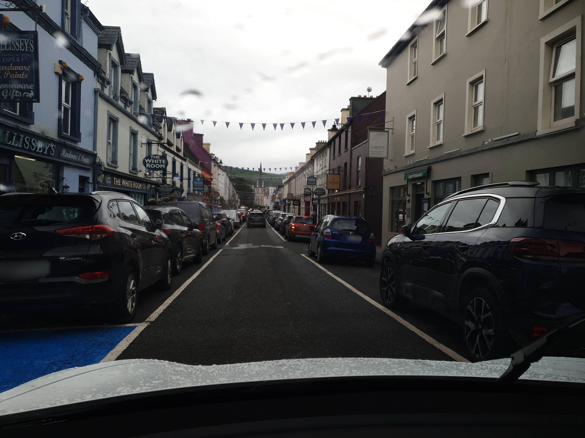 Street view near Virginia's Guesthouse, Kenmare — © yannakis (CC BY-SA · Mapillary)