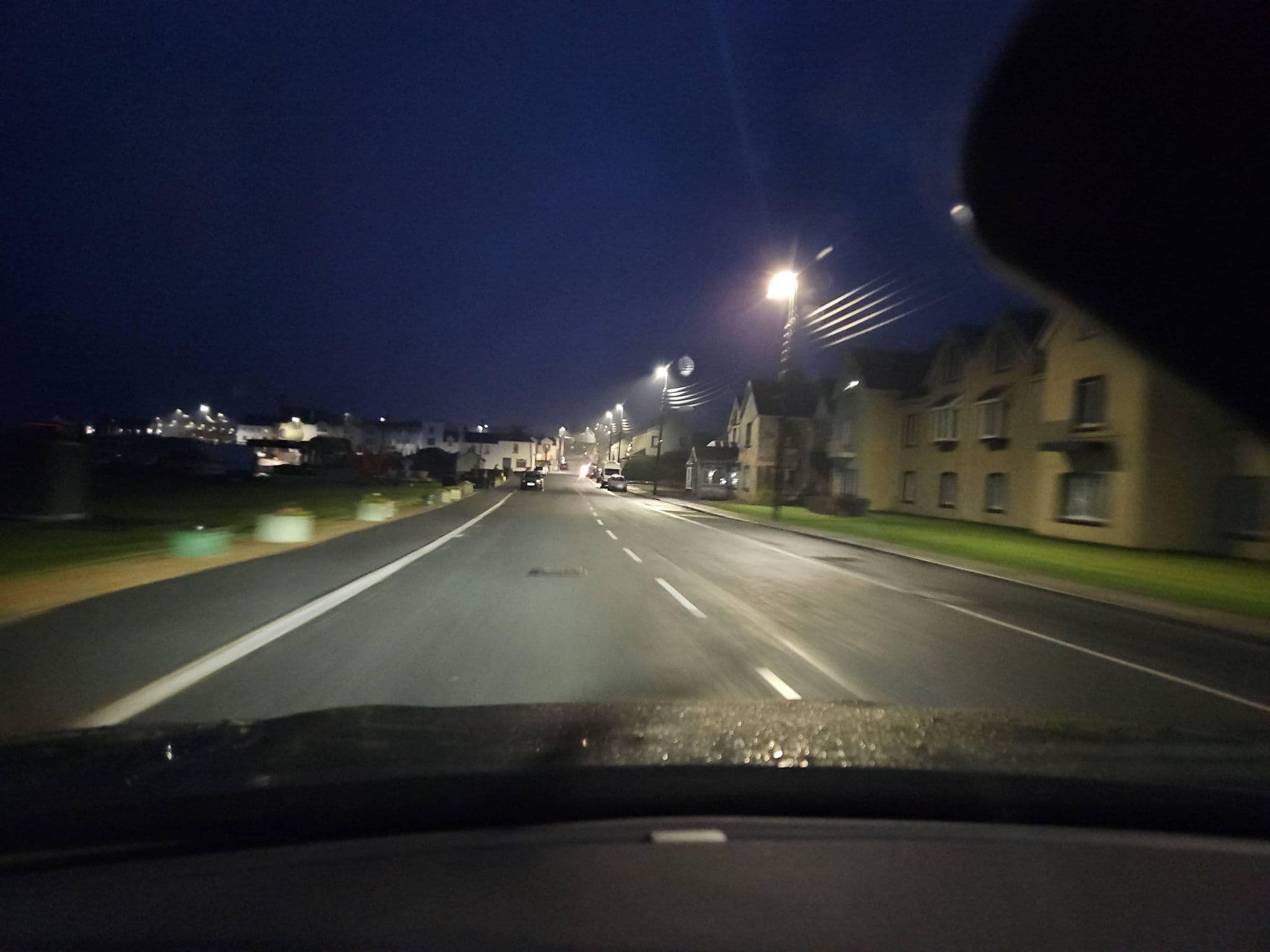 Street view near Sea Lodge Hotel, Cahersiveen — © toho (CC BY-SA · Mapillary)