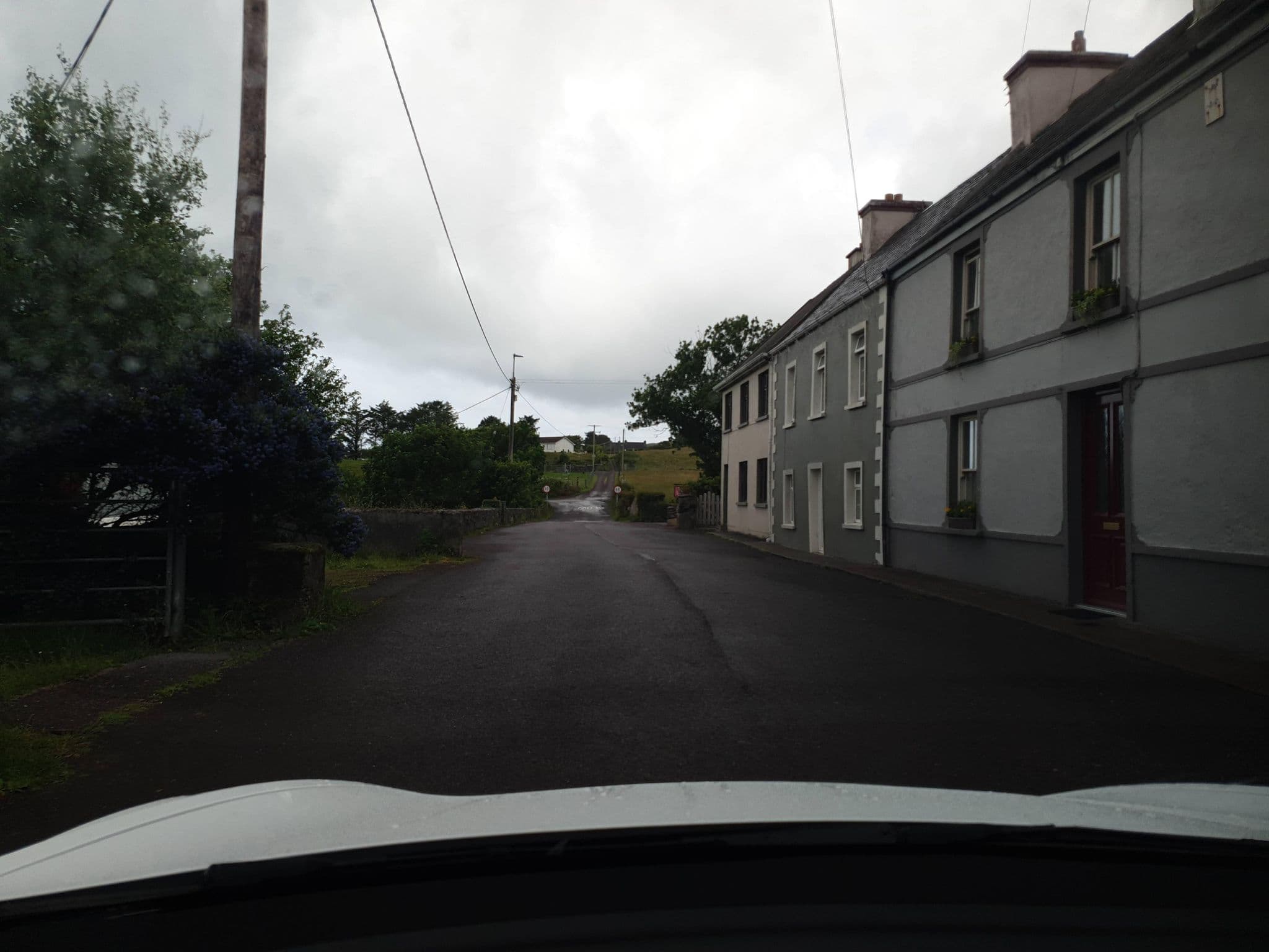 Street view near Travellers Rest Hostel, Cahersiveen — © yannakis (CC BY-SA · Mapillary)