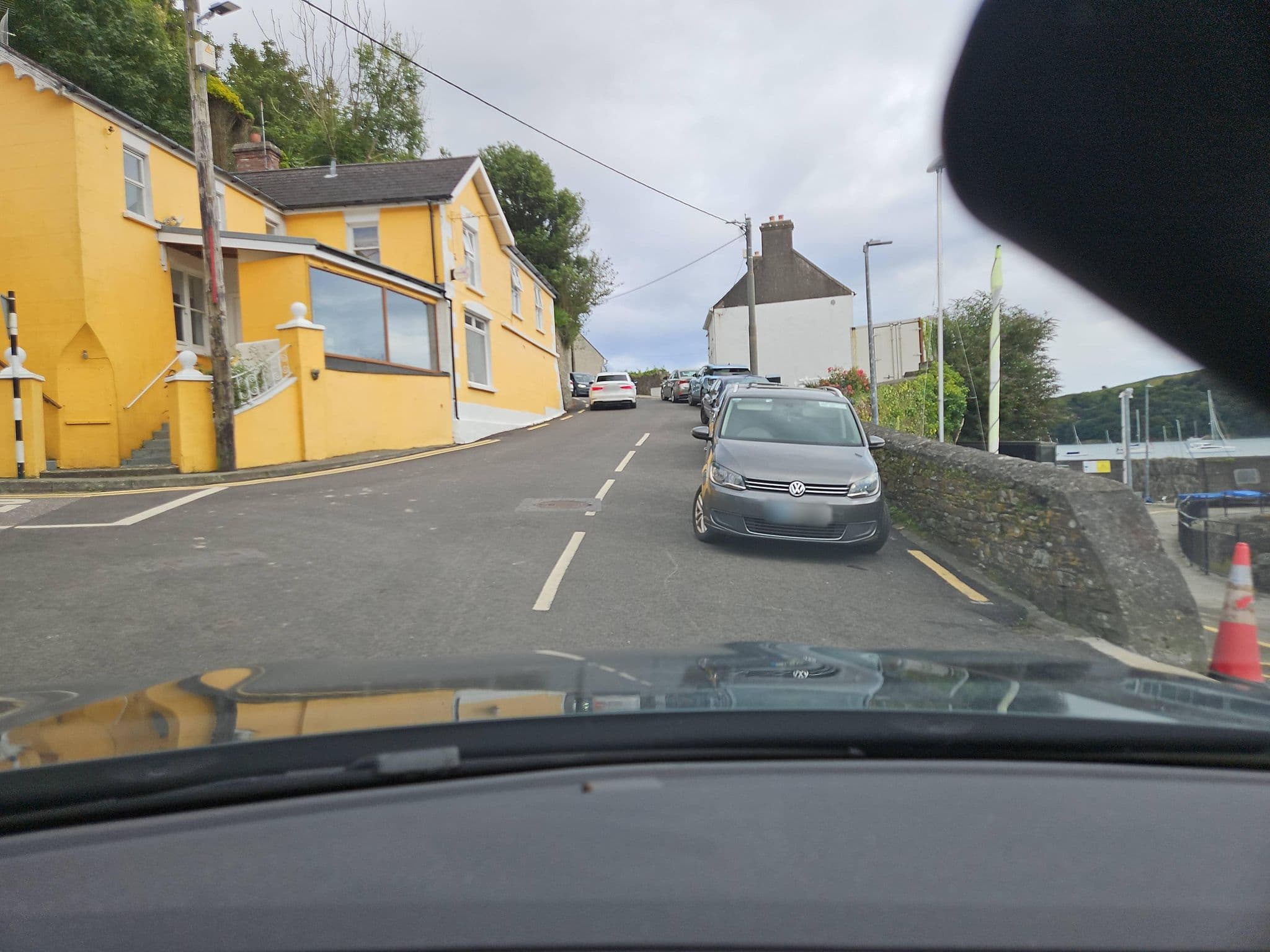 Street view near Marine Hotel Glandore, Skibbereen — © toho (CC BY-SA · Mapillary)