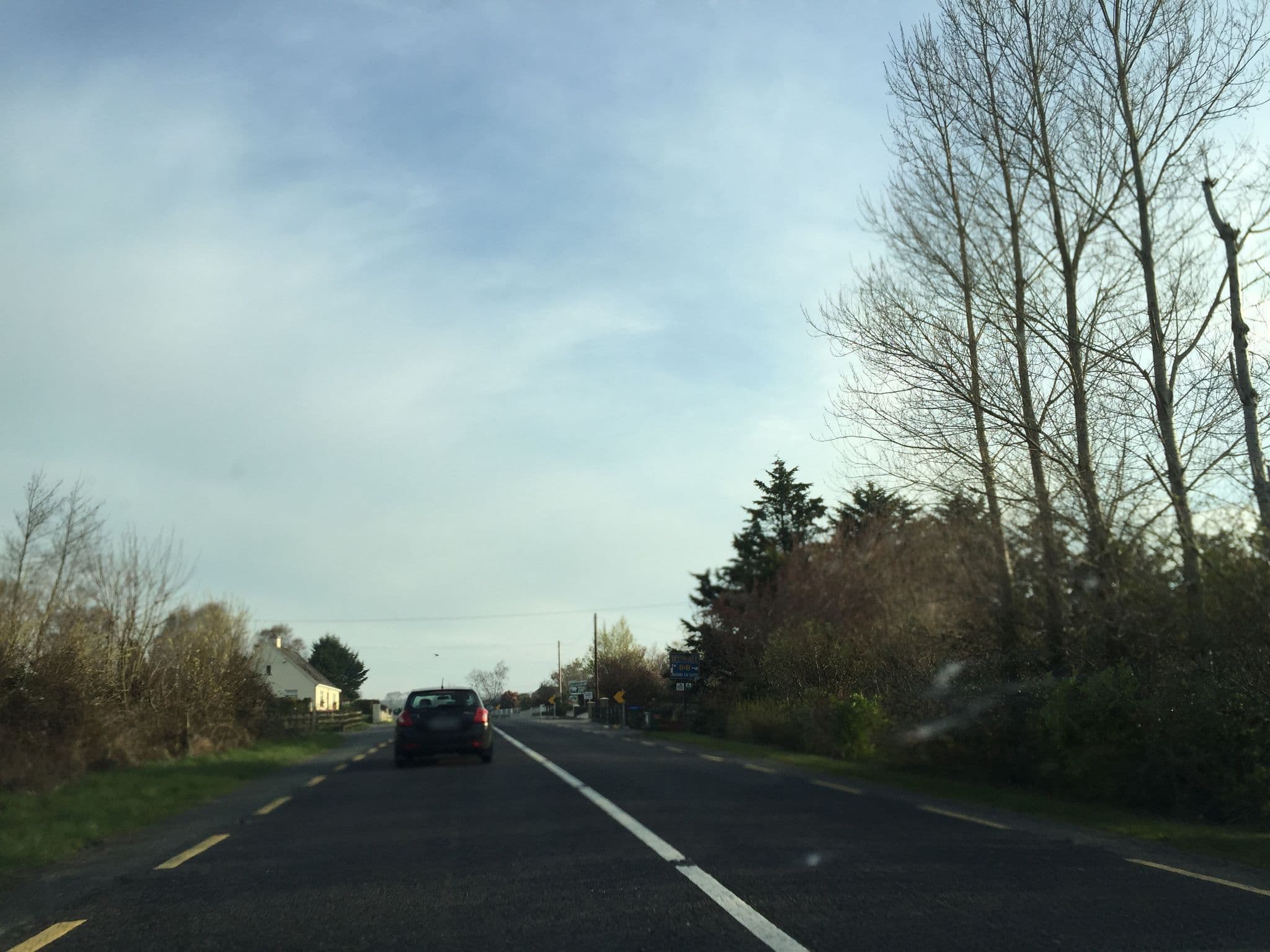 Street view near Burke's Mulbur House, Killarney — © daver (CC BY-SA · Mapillary)