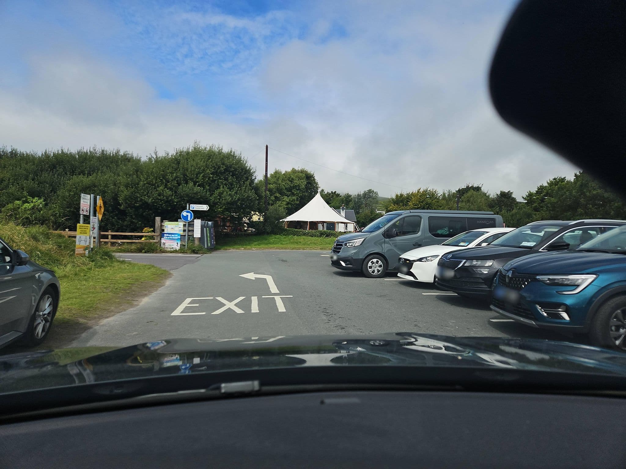 Street view near Baile an Sceilg, Cahersiveen — © toho (CC BY-SA · Mapillary)