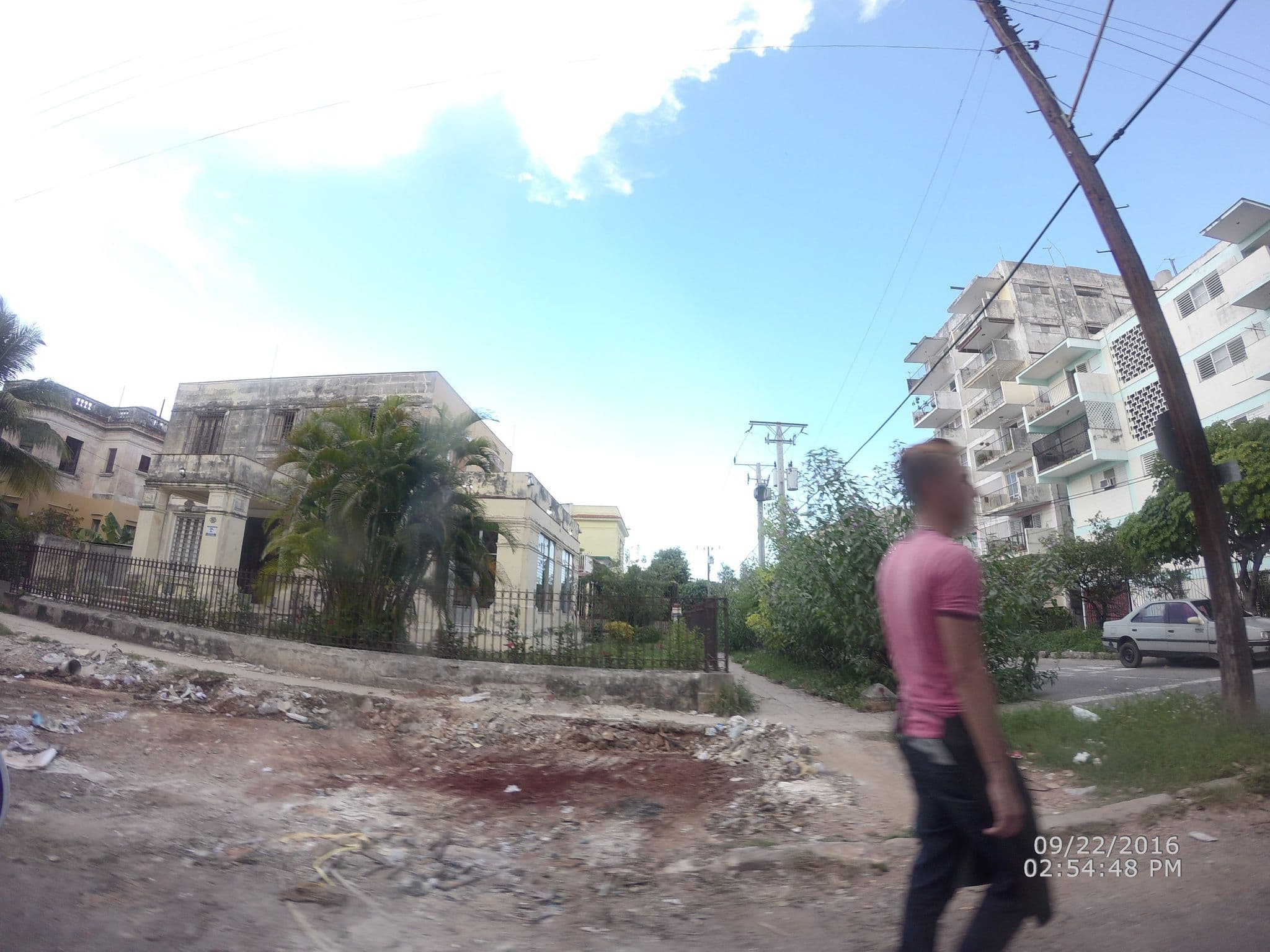 Street view near Casa Alonso, Vedado
