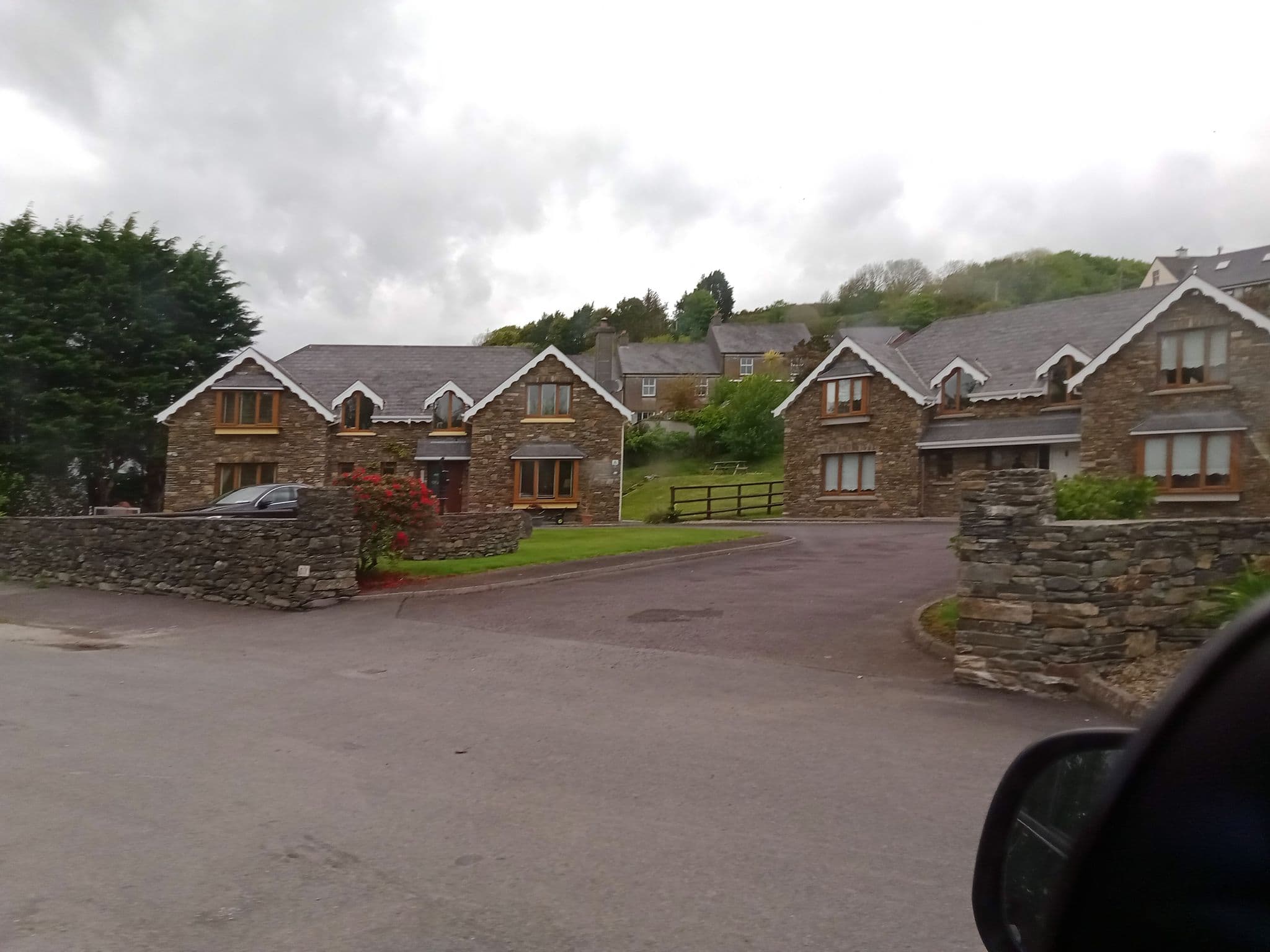 Street view near Ethan House B&B, Clonakilty — © annekaro (CC BY-SA · Mapillary)