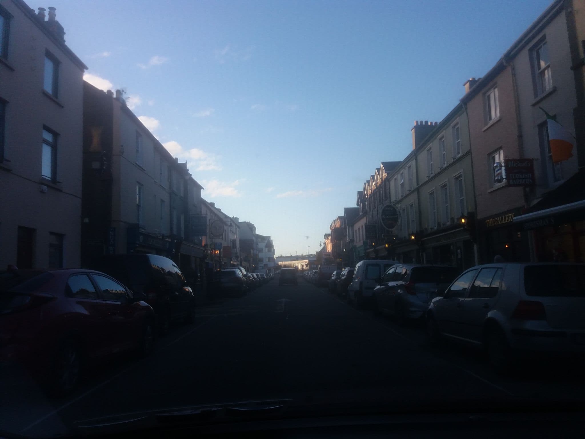 Street view near Foley's Townhouse & Restaurant, Killarney — © tshedy (CC BY-SA · Mapillary)