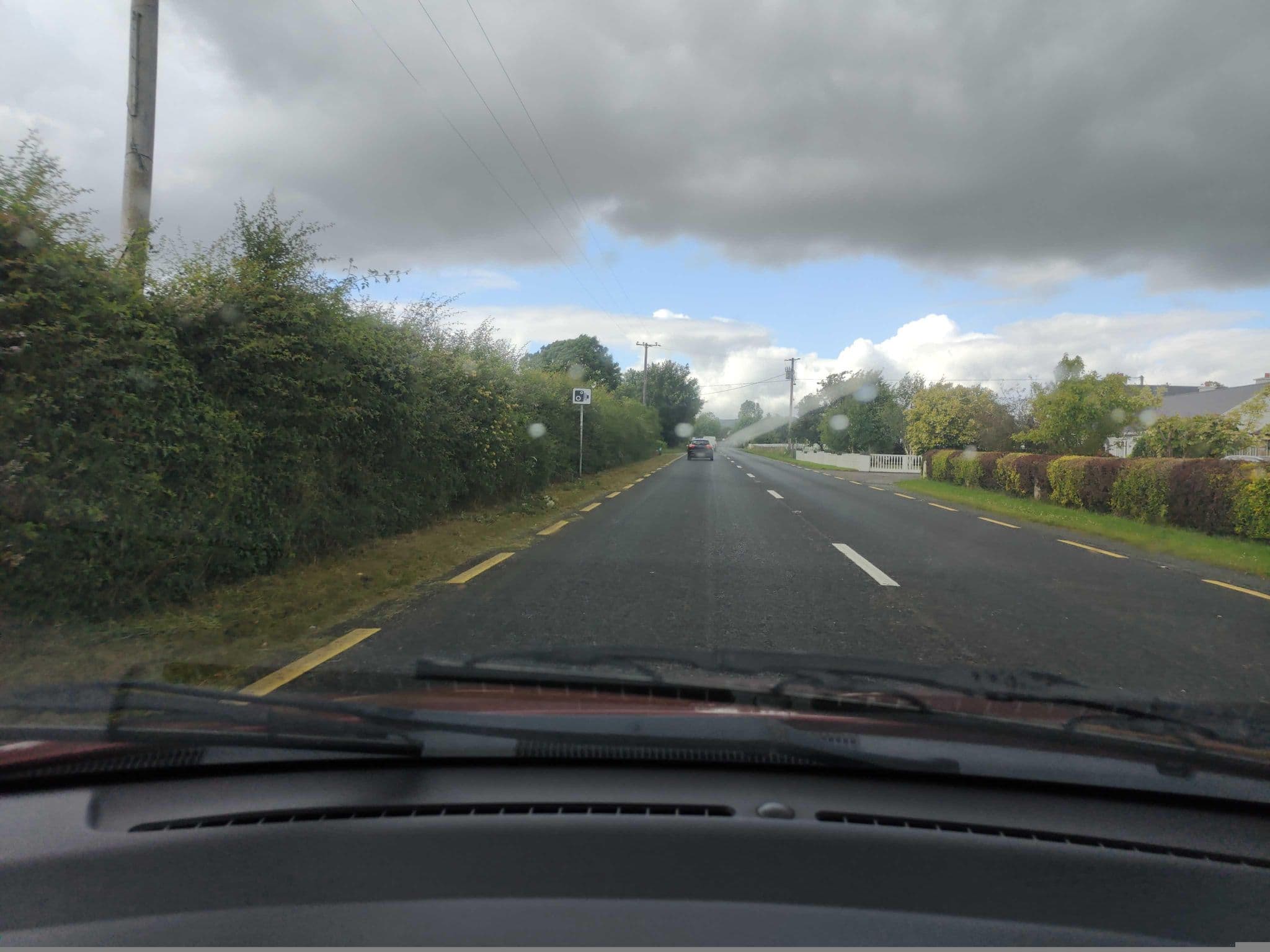 Street view near Dirreen House, Killarney — © gogorm (CC BY-SA · Mapillary)