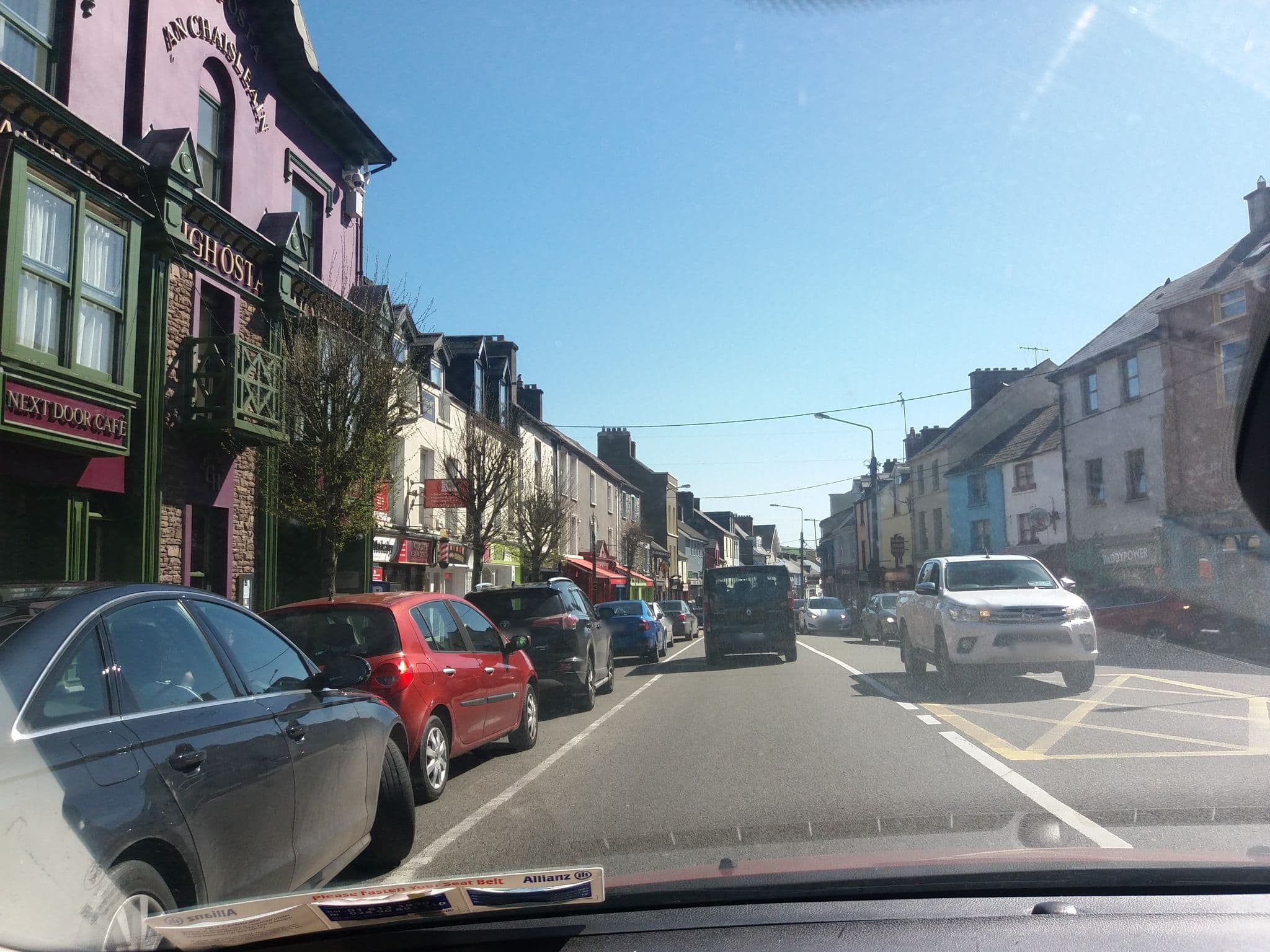 Street view near The Castle Hotel, Macroom — © tshedy (CC BY-SA · Mapillary)
