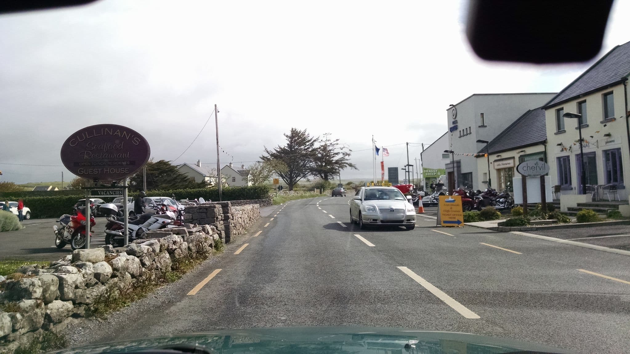 Street view near Cullinan's Guest House, Ennistimon — © stephanep (CC BY-SA · Mapillary)