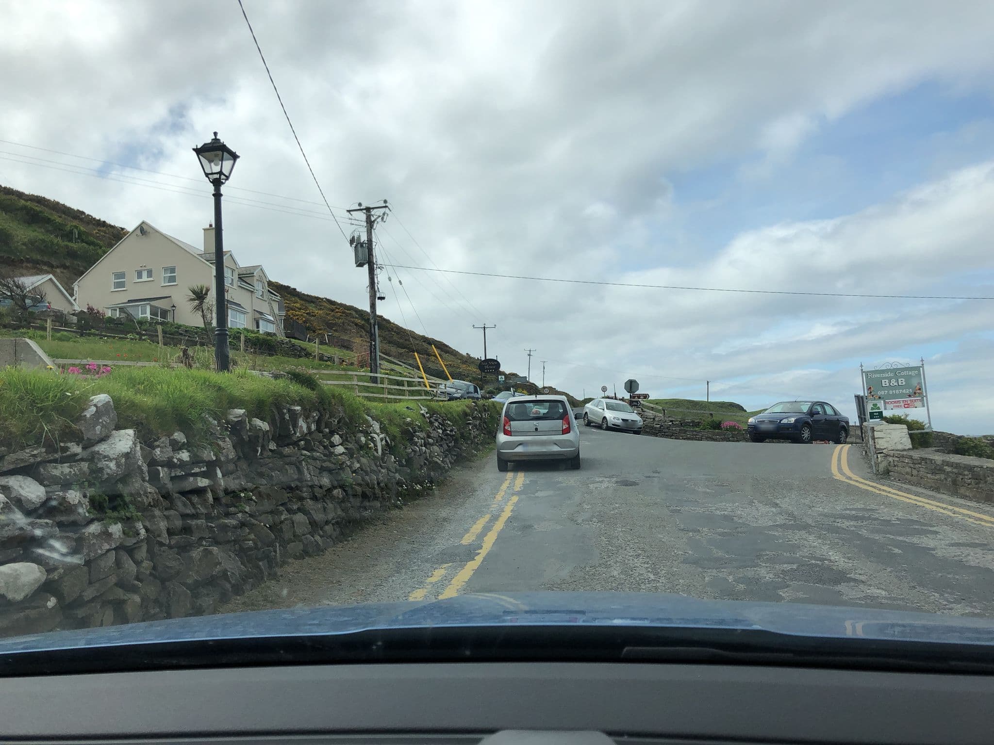 Street view near Ashford Castle, Ennistimon — © stefan005 (CC BY-SA · Mapillary)