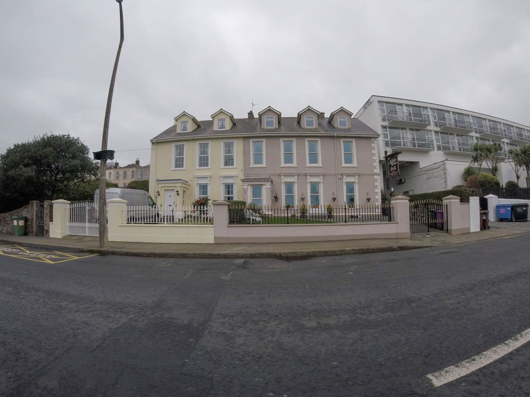 Street view near killerig House B&B, Trá Mhór — © dave683 (CC BY-SA · Mapillary)