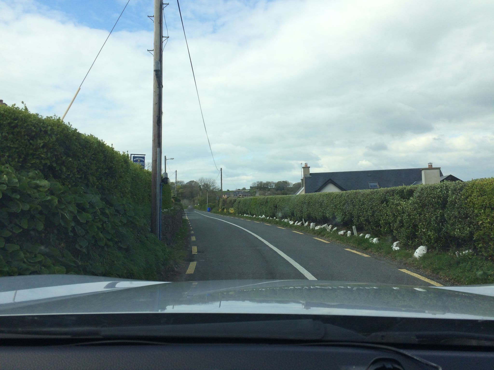 Street view near Norlands B&B, Trá Mhór — © jronan (CC BY-SA · Mapillary)