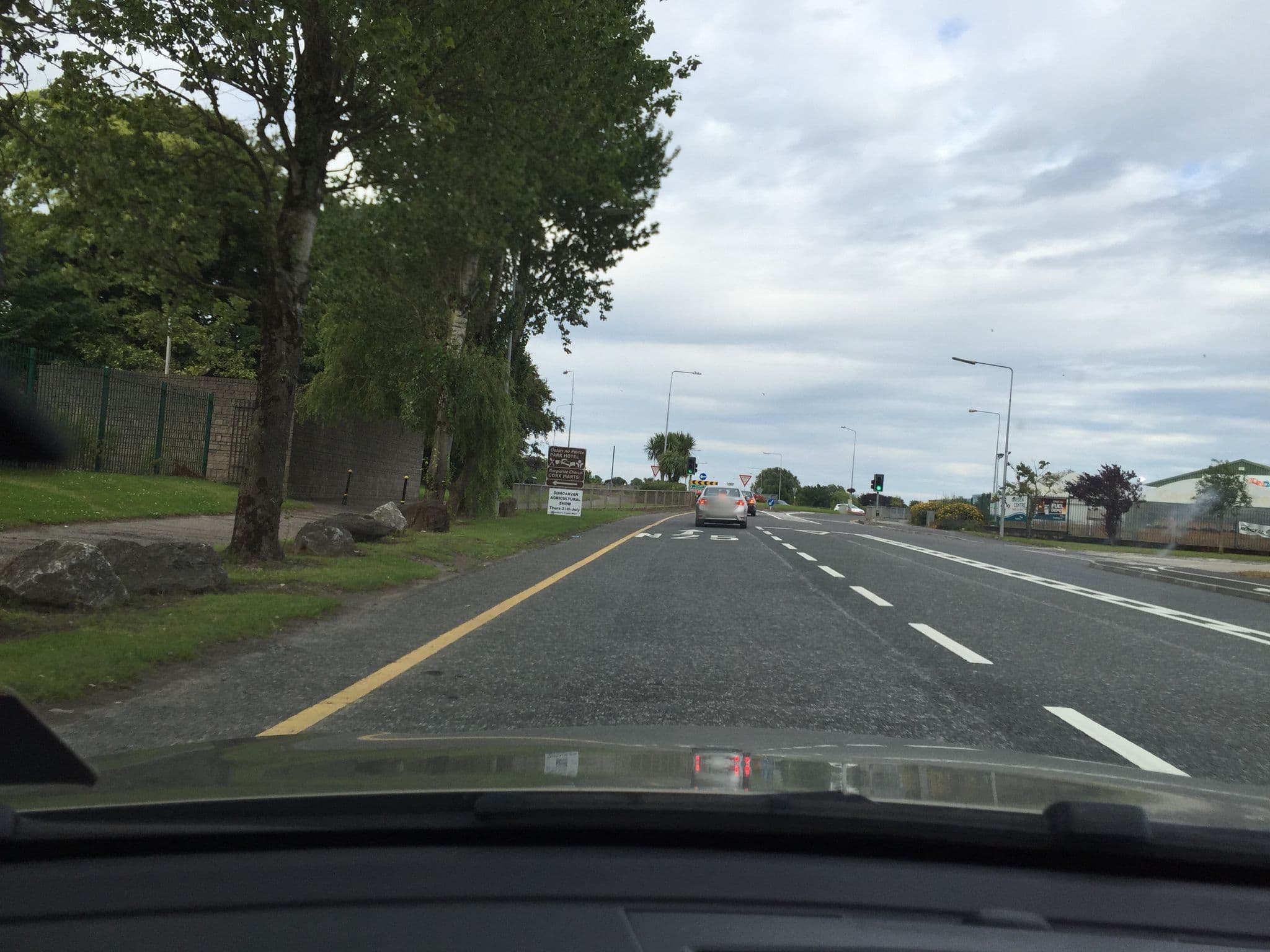 Street view near The Park Hotel & Leisure Centre, Dungarvan — © mackerski (CC BY-SA · Mapillary)