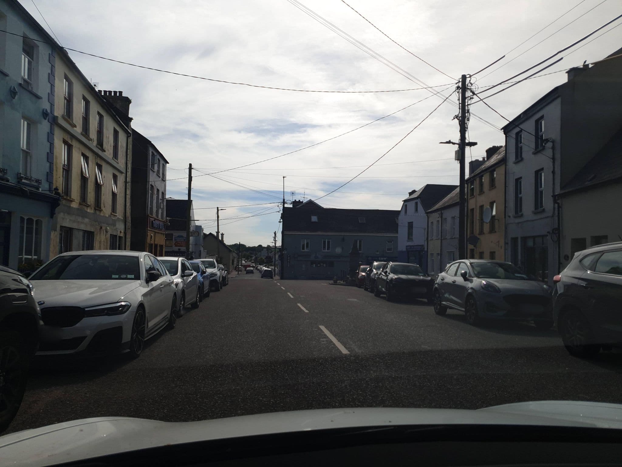 Street view near Wisteria House B&B, Cloyne — © yannakis (CC BY-SA · Mapillary)