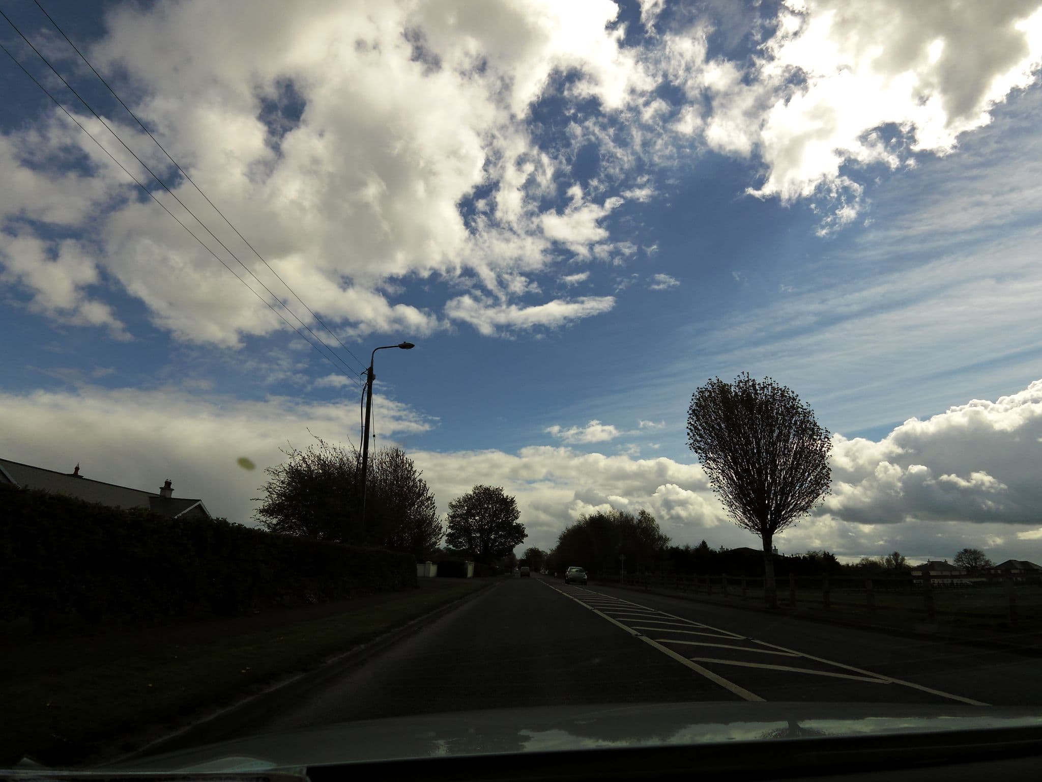 Street view near Twin Oaks B&B, Thurles — © moenk (CC BY-SA · Mapillary)