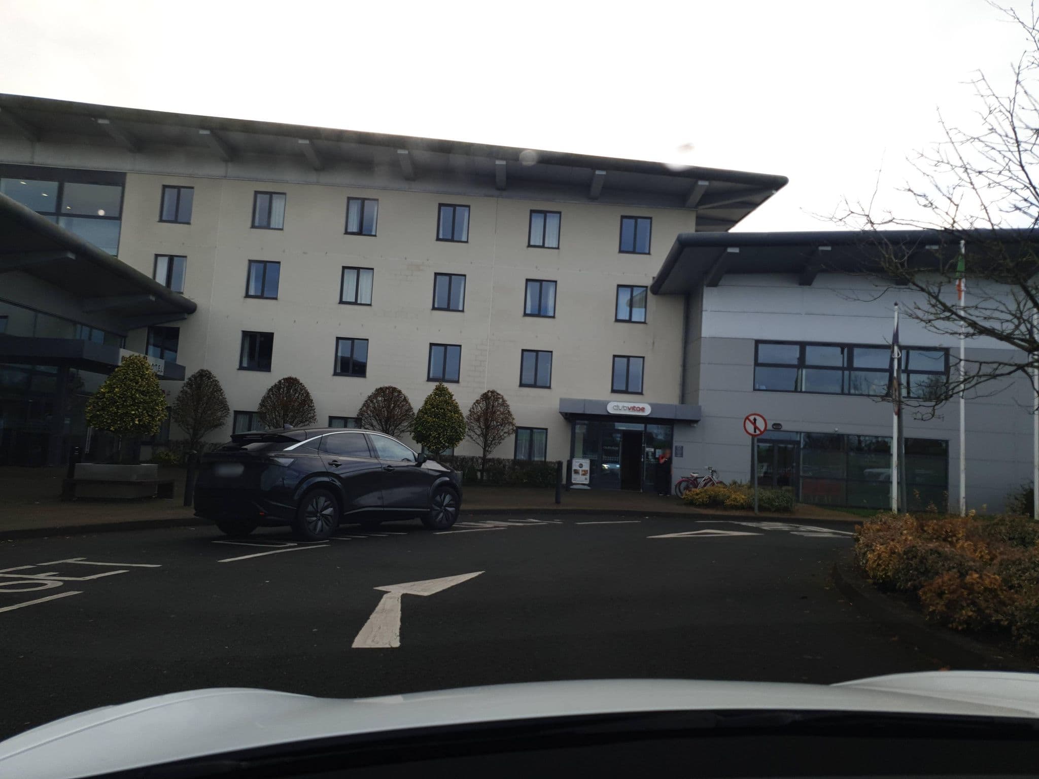 Street view near Maldron Hotel, Portlaoise — © yannakis (CC BY-SA · Mapillary)