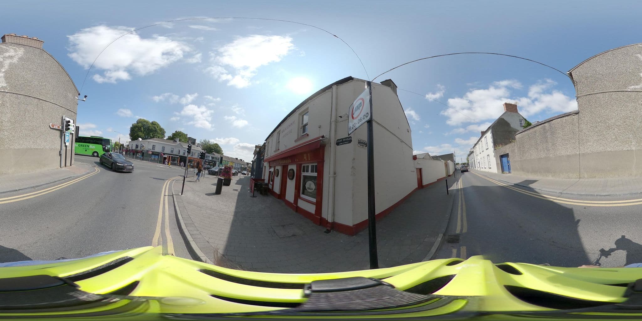 Street view near Billy Byrne's Bar, Kilkenny — © annekaro (CC BY-SA · Mapillary)