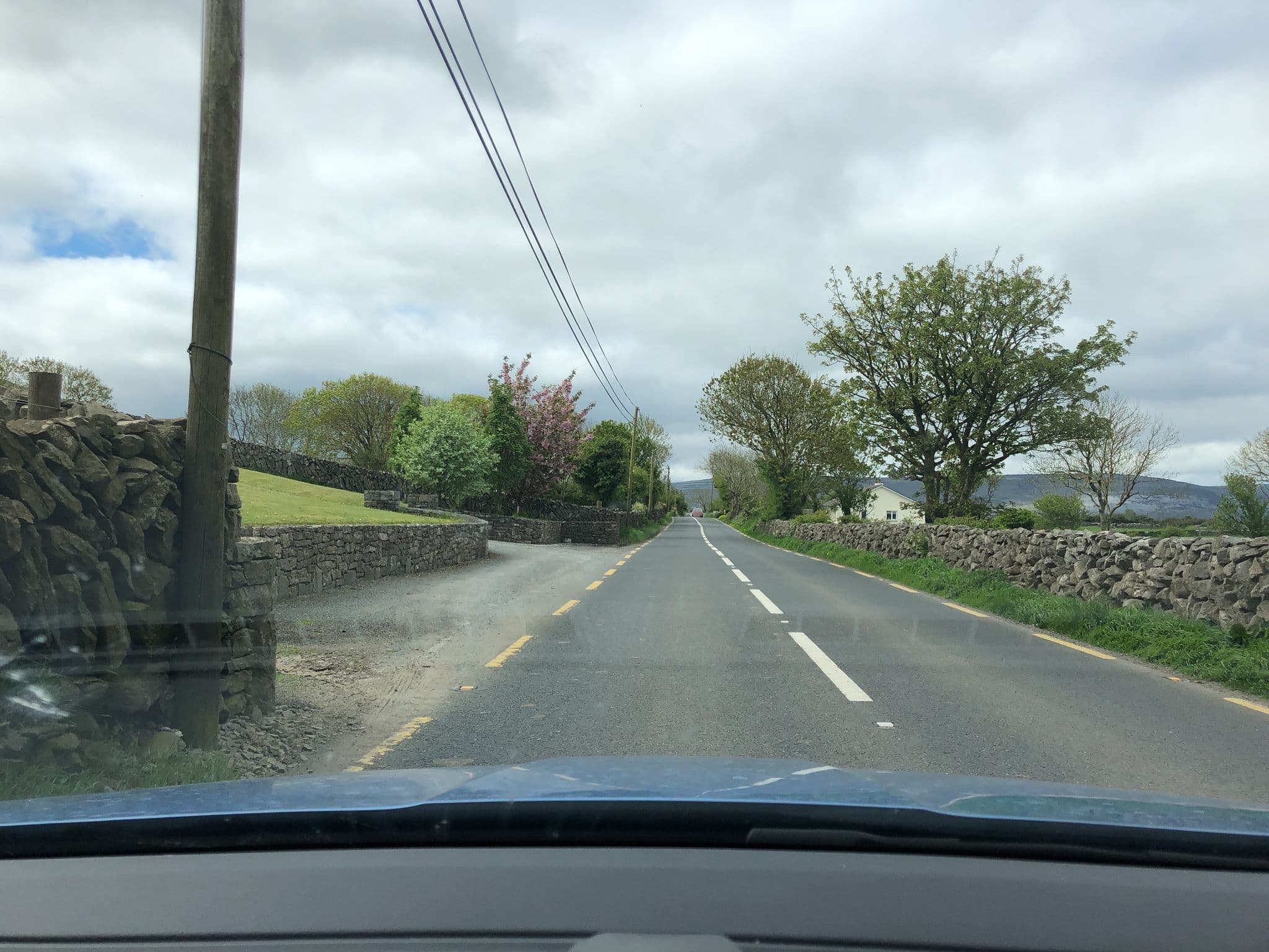 Street view near Muckinish Country Club, Bearna — © stefan005 (CC BY-SA · Mapillary)