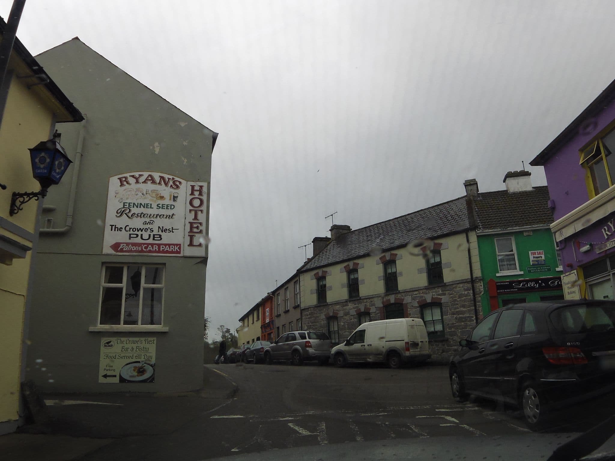 Street view near Ryan's Hotel, Ballinrobe — © dacor (CC BY-SA · Mapillary)